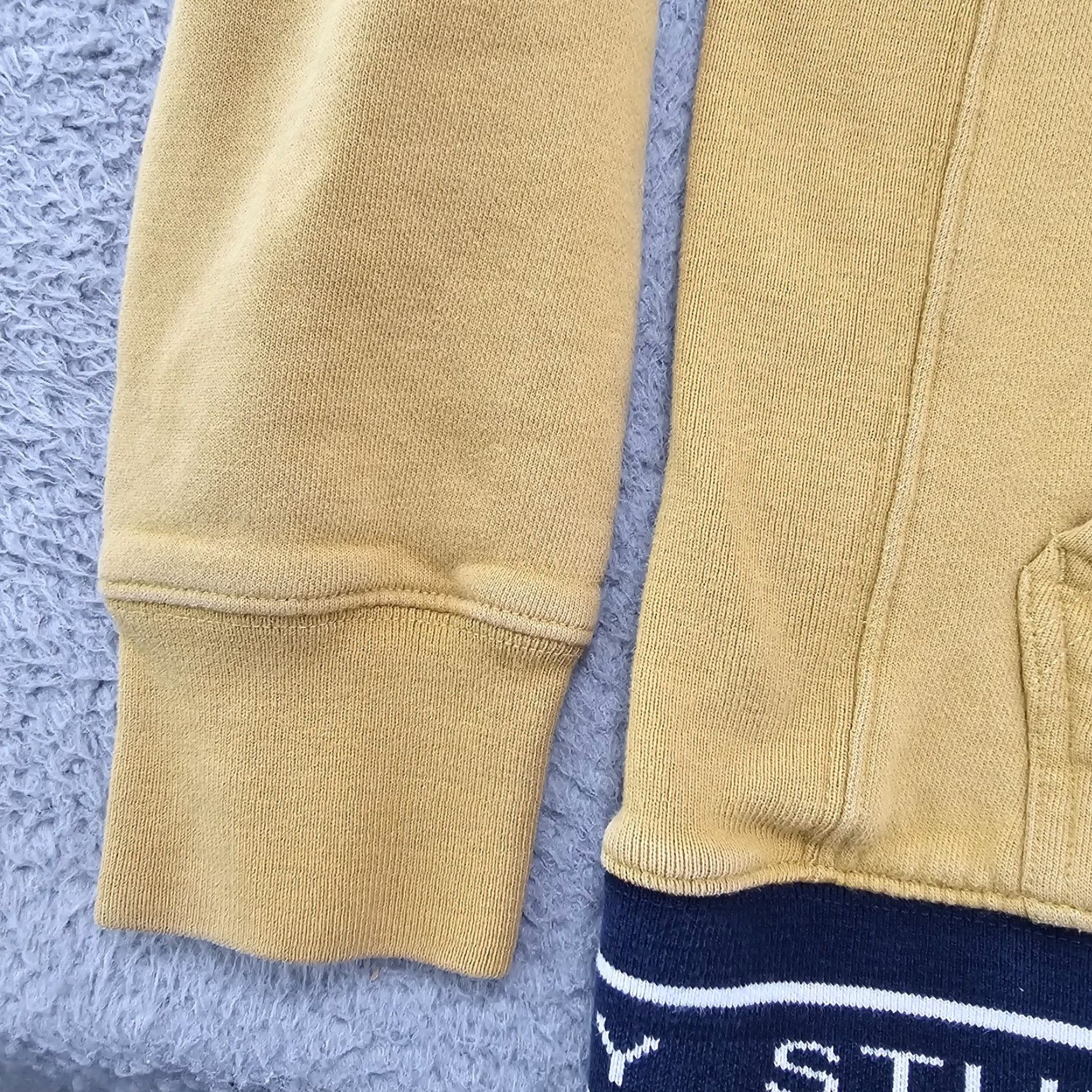 Vintage VINTAGE Stussy Sweater Mens Size Small Yellow Hoodie Cotton Knit Pullover Y2K Sweatshirt Size US S / EU 44-46 / 1 - 4 Thumbnail
