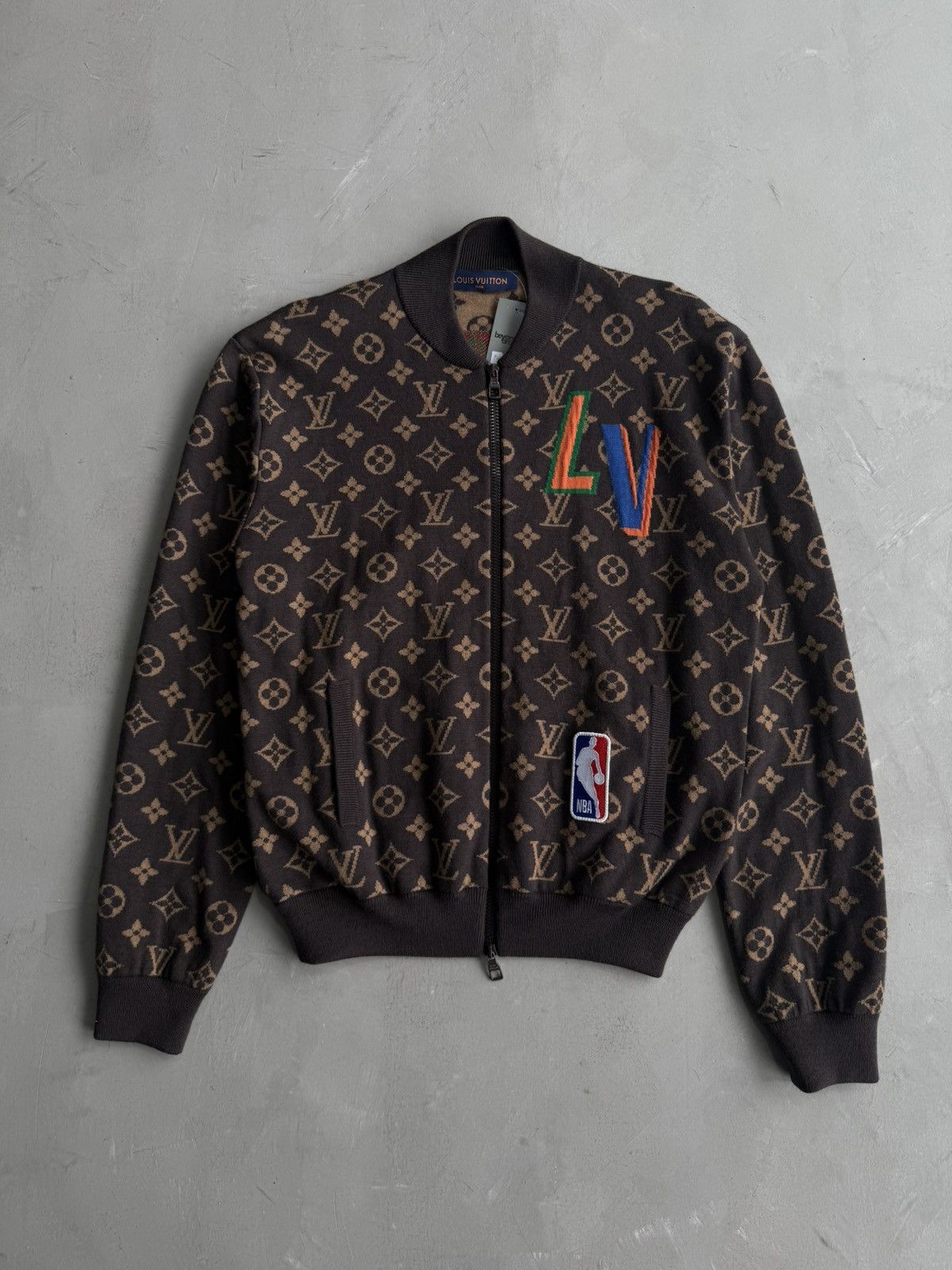 Louis Vuitton × NBA RARE - Louis Vuitton x NBA Monogram Bomber Jacket Size US S / EU 44-46 / 1 - 1 Thumbnail