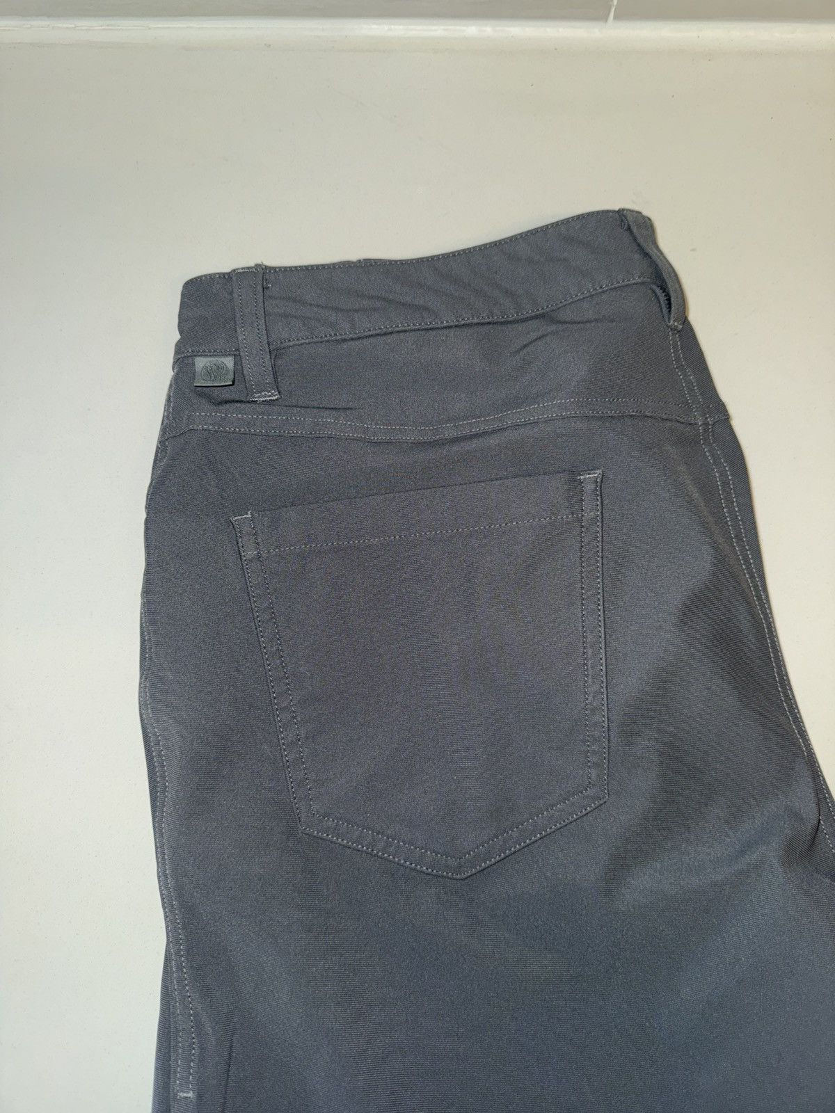 Lululemon Lululemon Grey ABC Pants Size US 31 - 3 Thumbnail