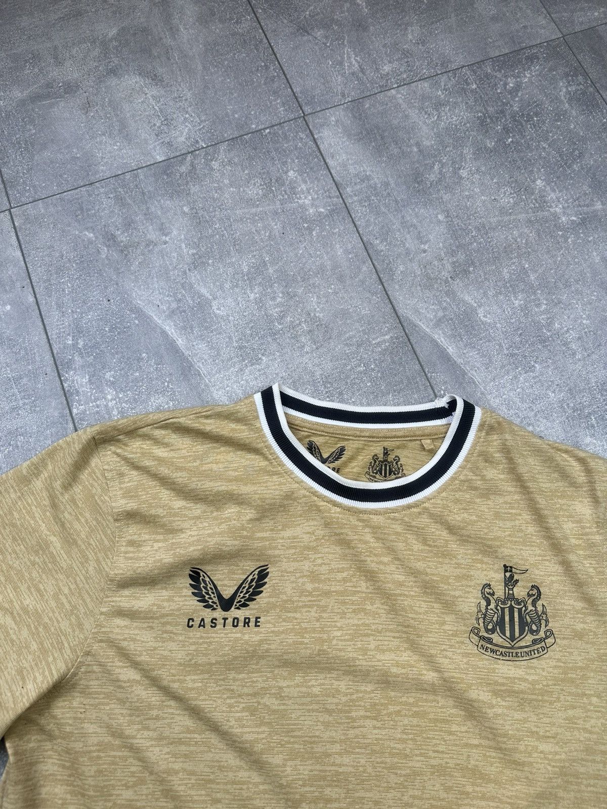 Vintage Castore New Castle Vintage Soccer Jersey Size US S / EU 44-46 / 1 - 4 Thumbnail