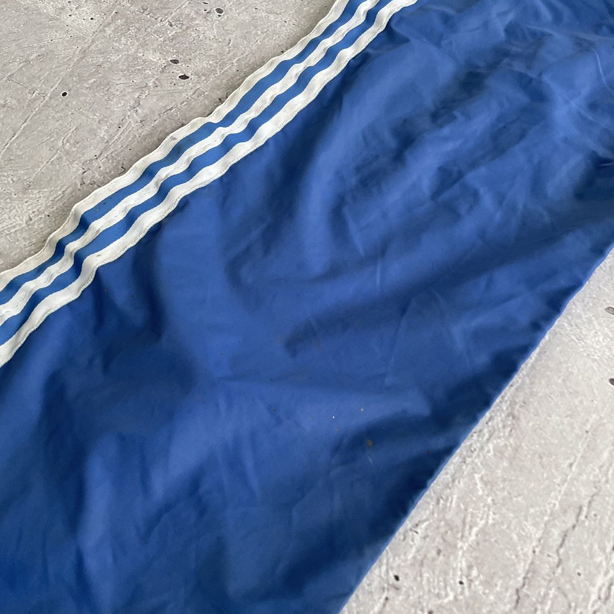 Adidas × Vintage Vintage 80’s Adidas Archive nylon trackpants made in France Size US 36 / EU 52 - 9 Thumbnail