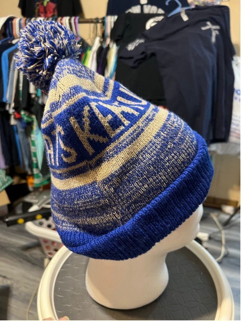 non Unisex Captivating Headwear Beanie Blue/Tan Size One Size Size ONE SIZE - 4 Thumbnail