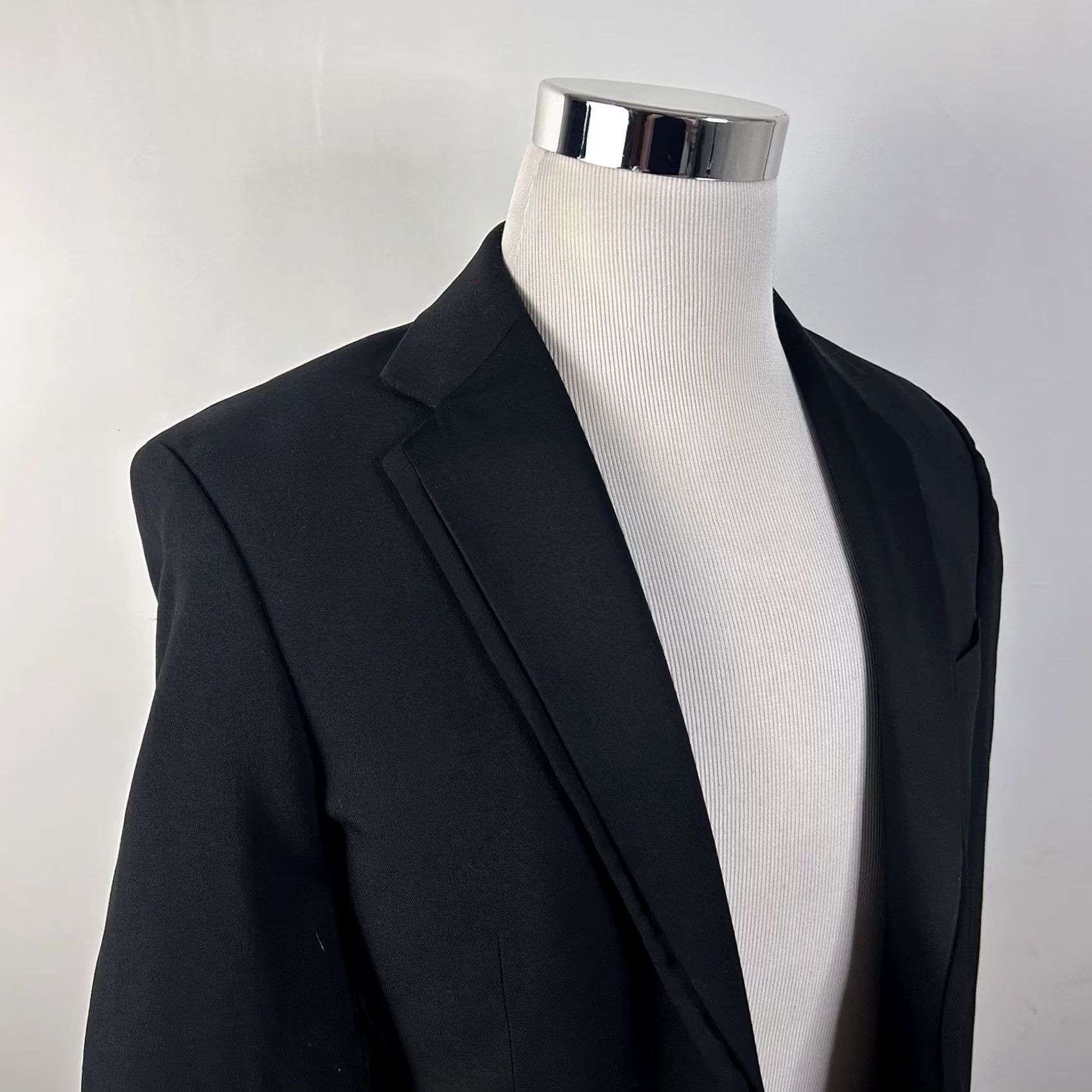 Perry Ellis Perry Ellis Portfolio Tuxedo Jacket 34R 100% Wool Black Two-Button Formal Suit Jacket Mens Regular Wool Black Tuxedo 34R Size 34R - 2 Thumbnail