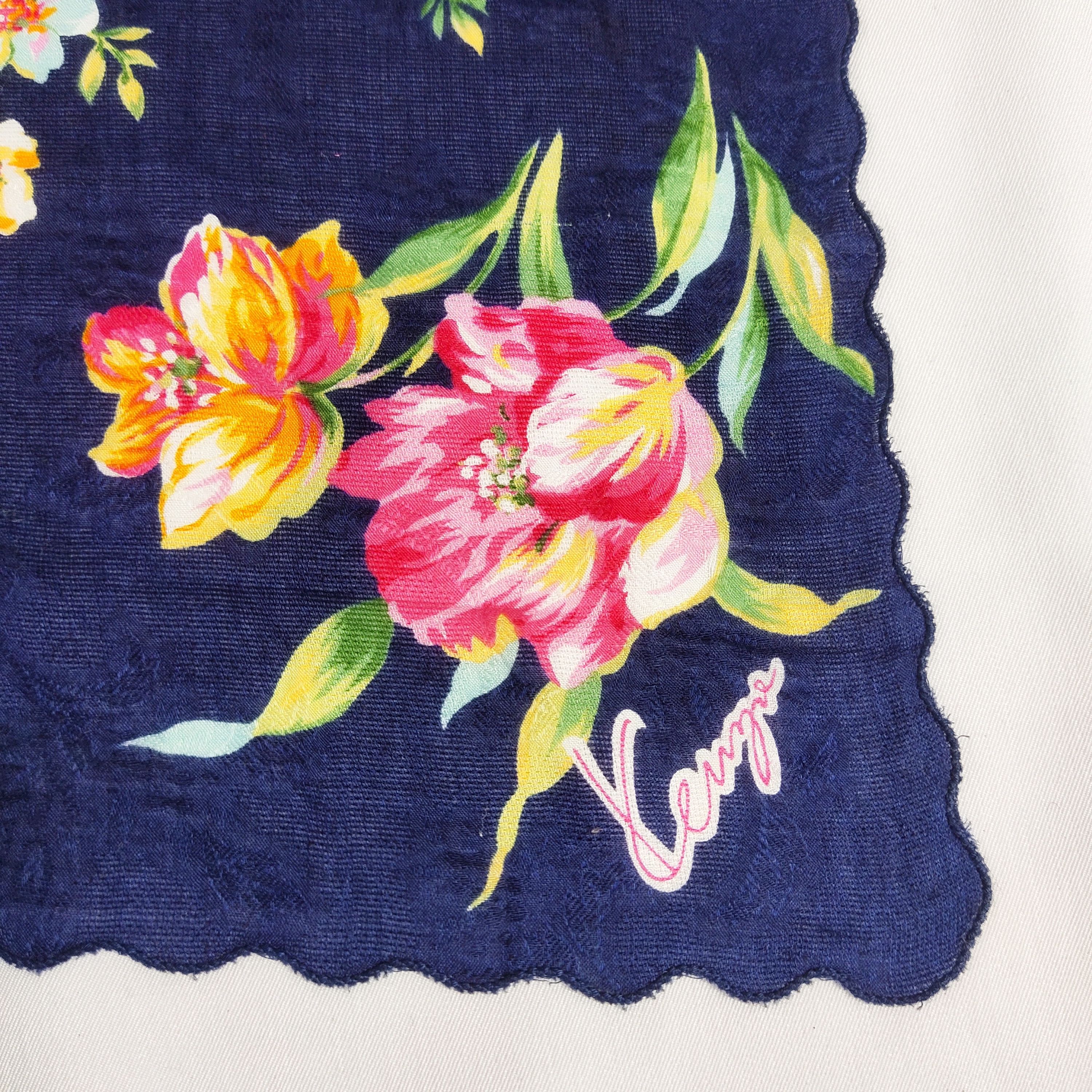 Kenzo × Vintage Kenzo Handkerchief /Neckerchief / Bandana FZ099 Size ONE SIZE - 5 Thumbnail