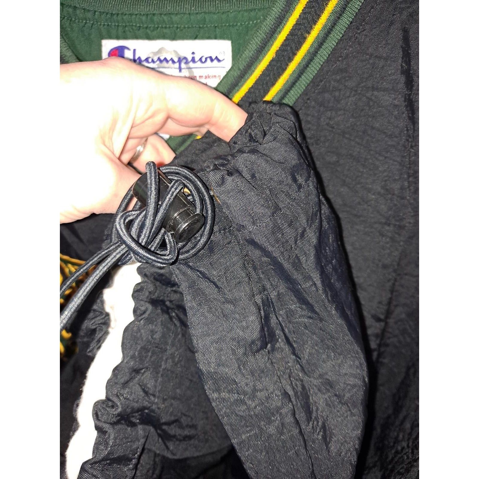 Champion Vintage Champion Green Bay Packers V Neck Windbreaker Size L Size US L / EU 52-54 / 3 - 6 Thumbnail