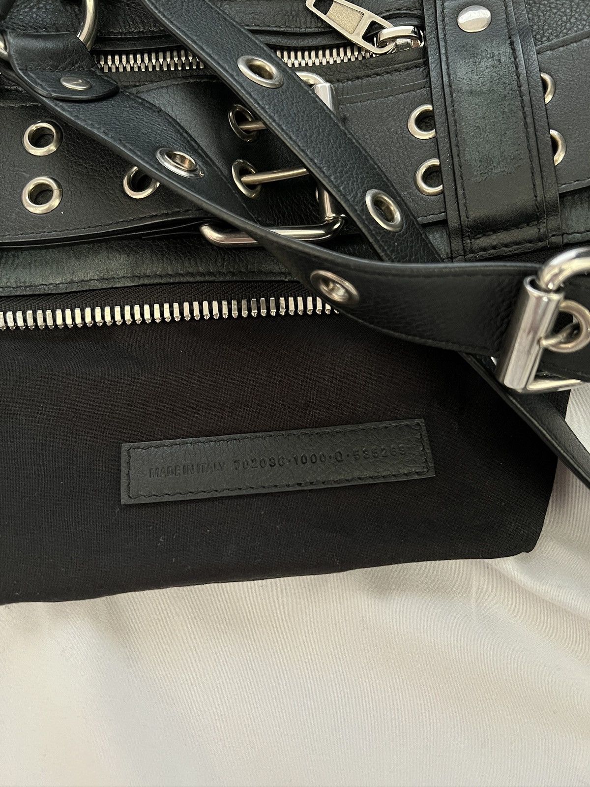 Balenciaga Balenciaga Fall22 Lost Tape Emo Bag Sz. M Size ONE SIZE - 10 Thumbnail
