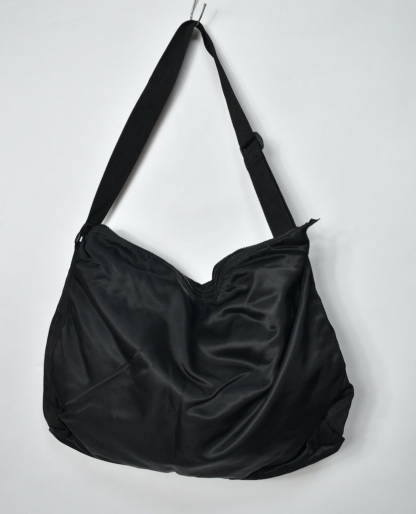 Hai Sporting Gear × Issey Miyake Issey Miyake x Hai Sporting Gear Shoulder Bag Size ONE SIZE - 2 Thumbnail