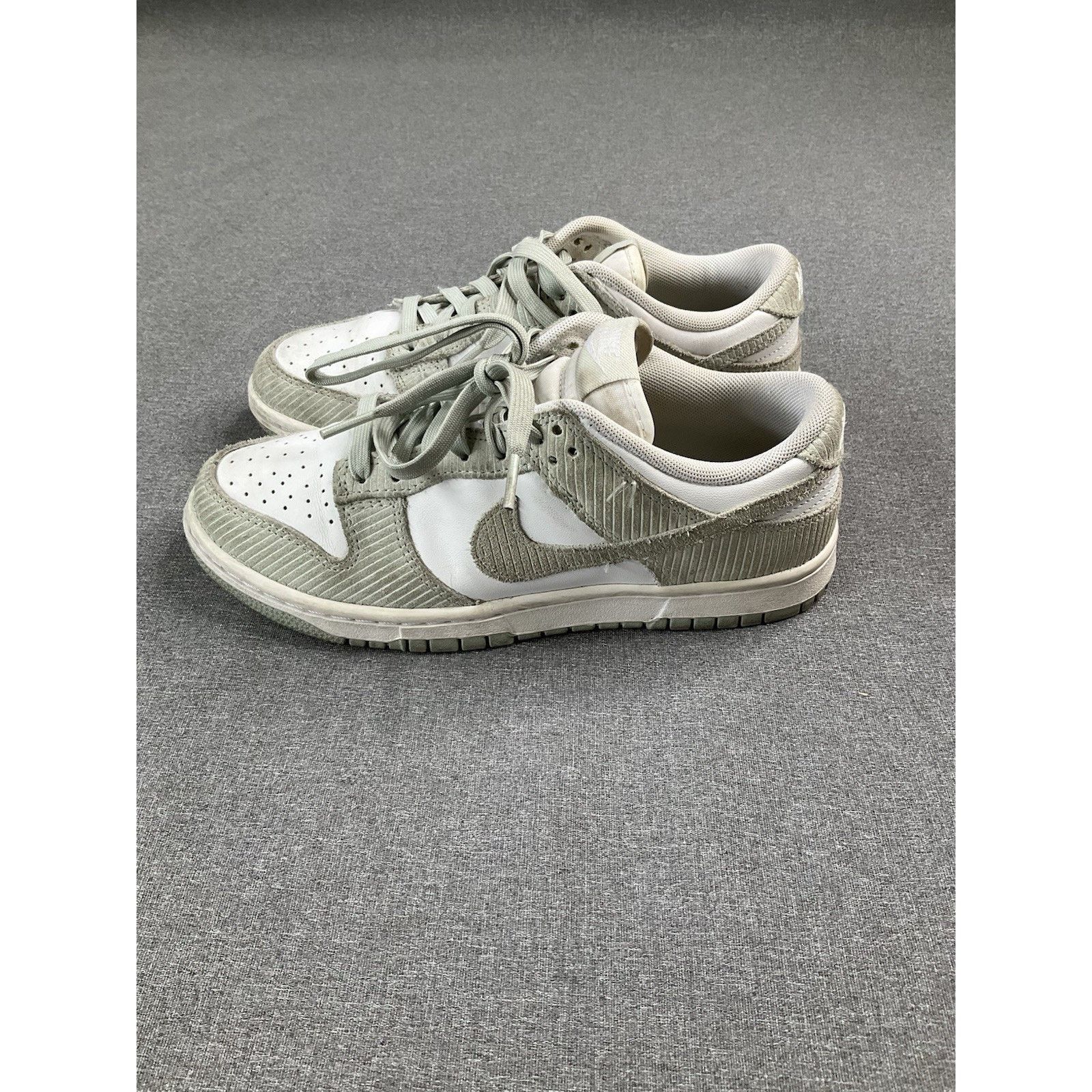Nike Size 8 - Nike Dunk Low Light Silver Corduroy Size US 8 / IT 38 - 1 Thumbnail