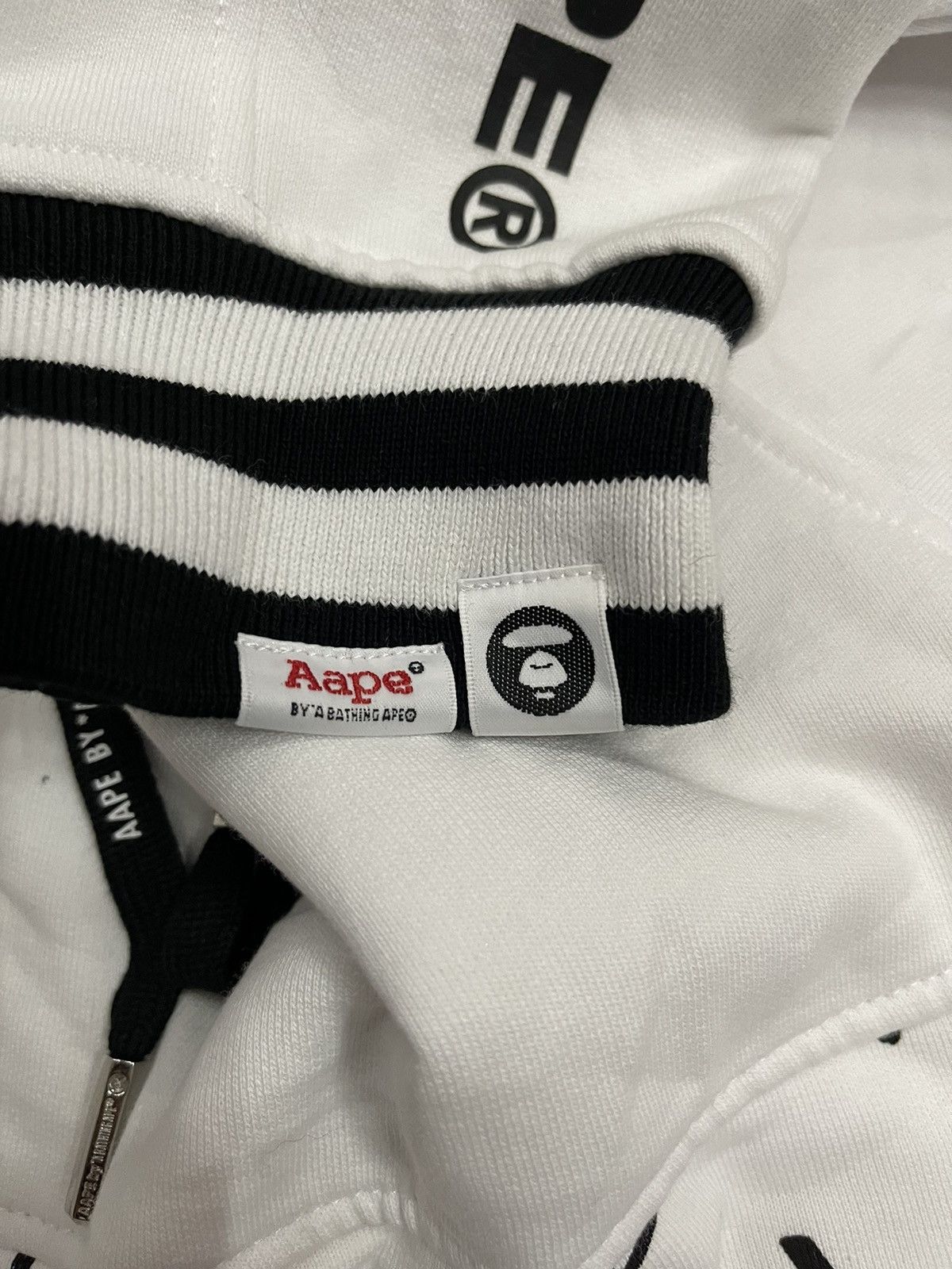 Aape Aape By A Bathing Ape Sweater Hoodie Rare Design Size US M / EU 48-50 / 2 - 11 Thumbnail
