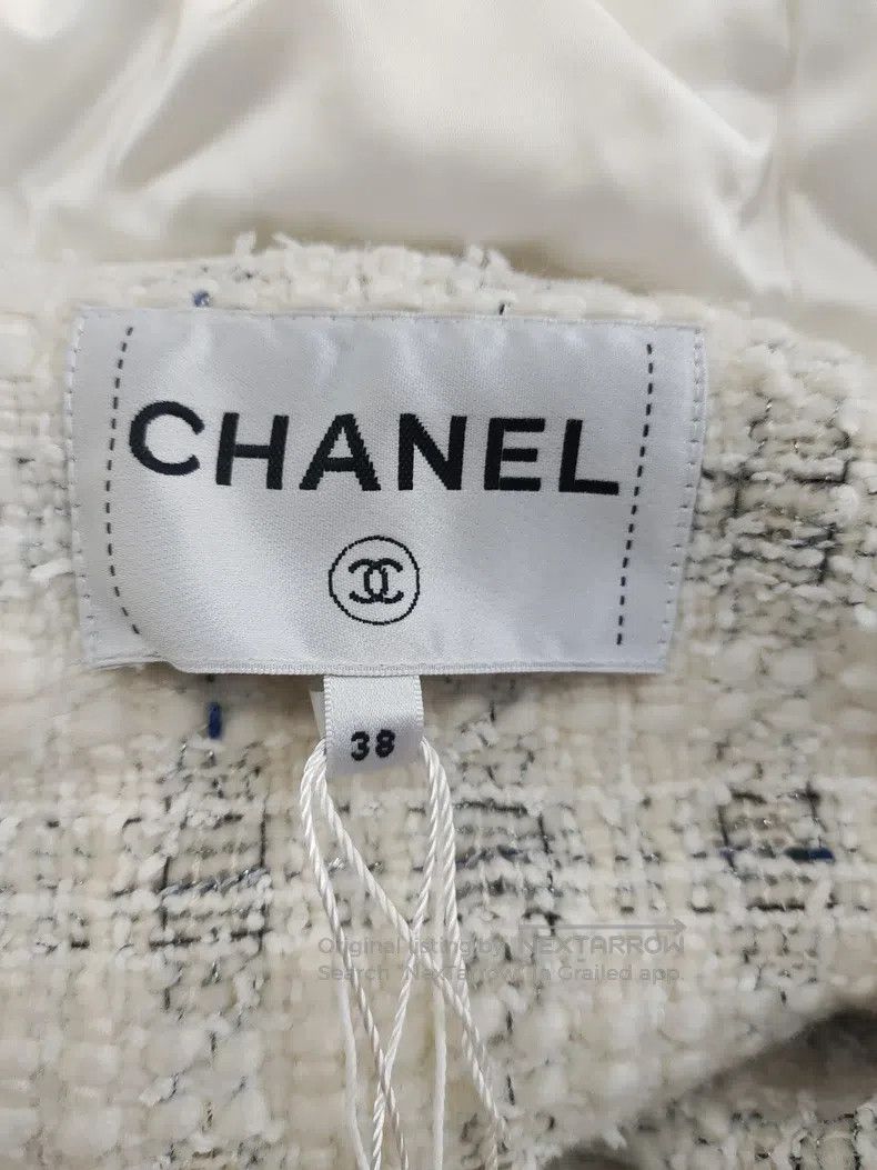 Chanel Chanel Ski Series White Diamond Satin Hooded Jacket Size XS / US 0-2 / IT 36-38 - 3 Thumbnail
