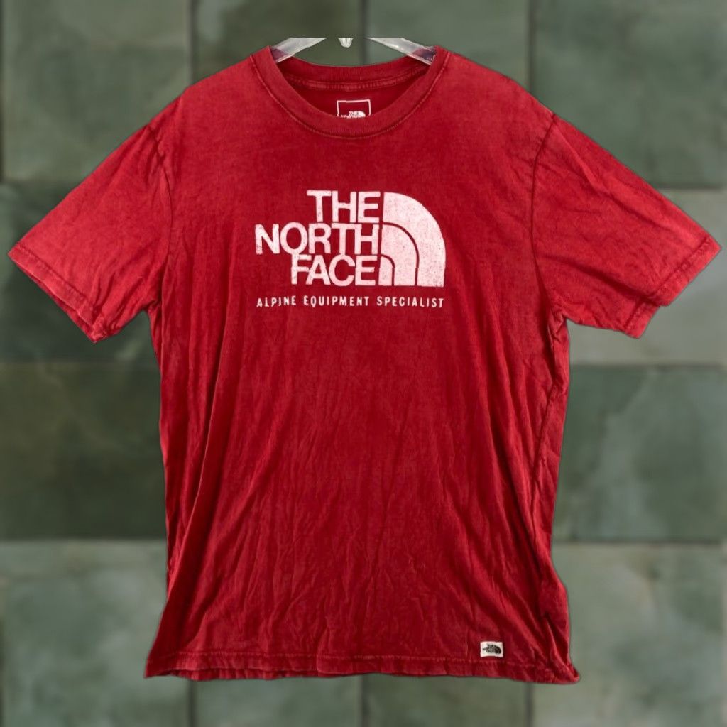 The North Face The North Face Outdoor T-Shirt Mens XL Red Graphic Print Crew Neck Short Sleeve Size US XL / EU 56 / 4 - 1 Thumbnail