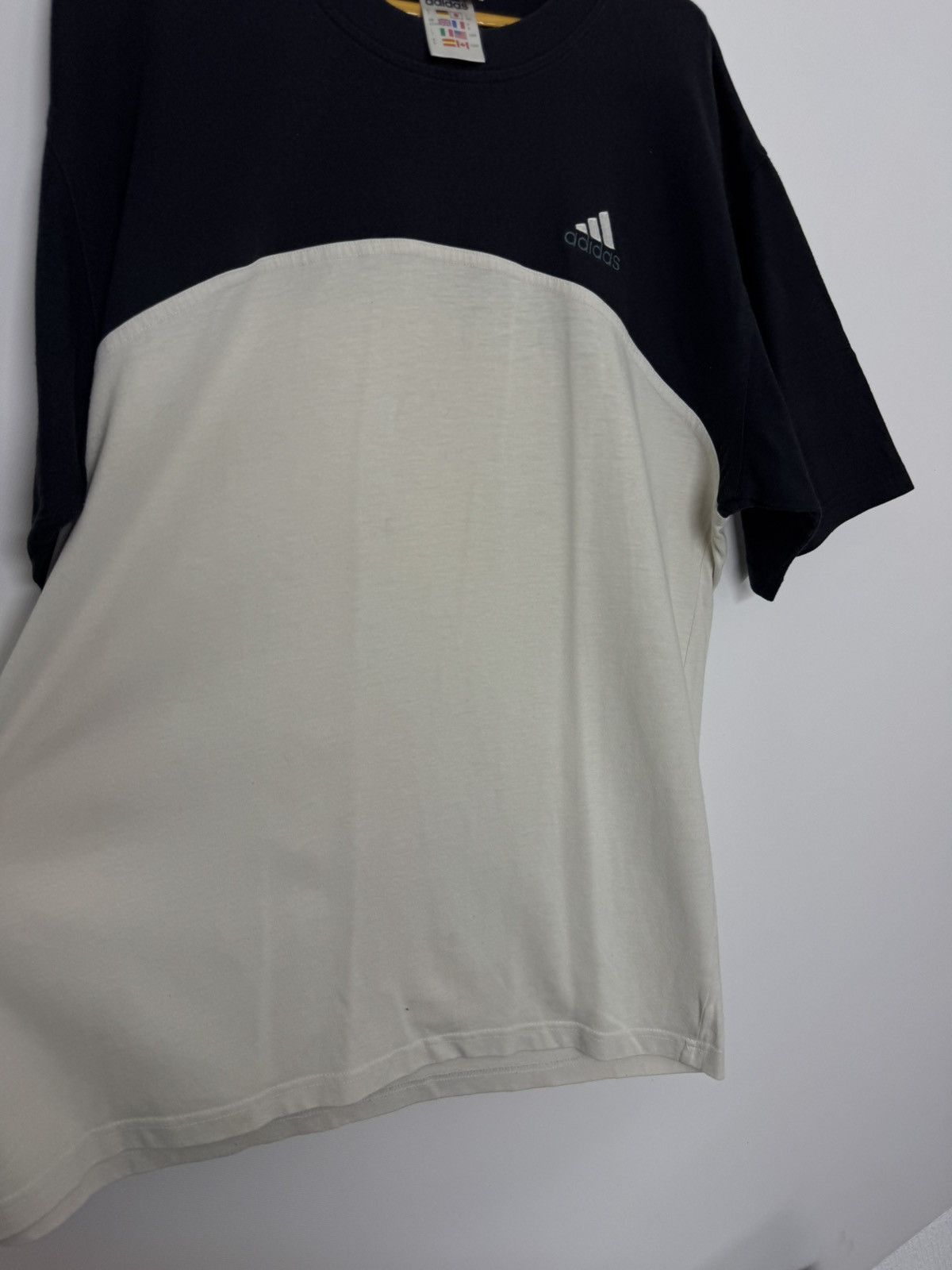 Adidas Vintage Y2k Adidas T-Shirt 90’s Size US L / EU 52-54 / 3 - 6 Thumbnail