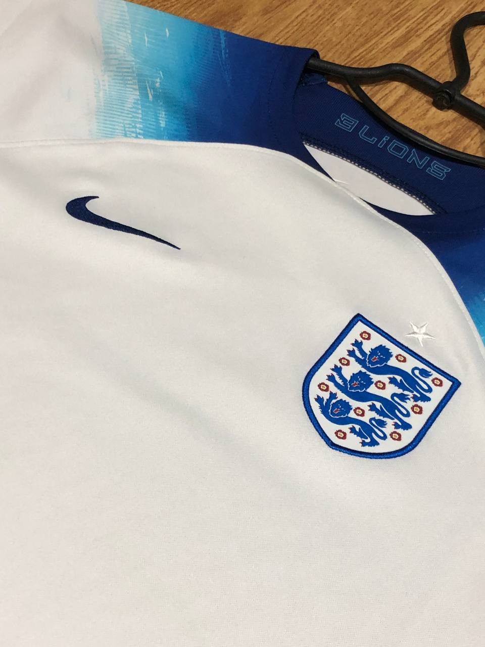 Nike KIDS NIKE England Home Jersey Vintage StreetWear Size US XL / EU 56 / 4 - 7 Thumbnail