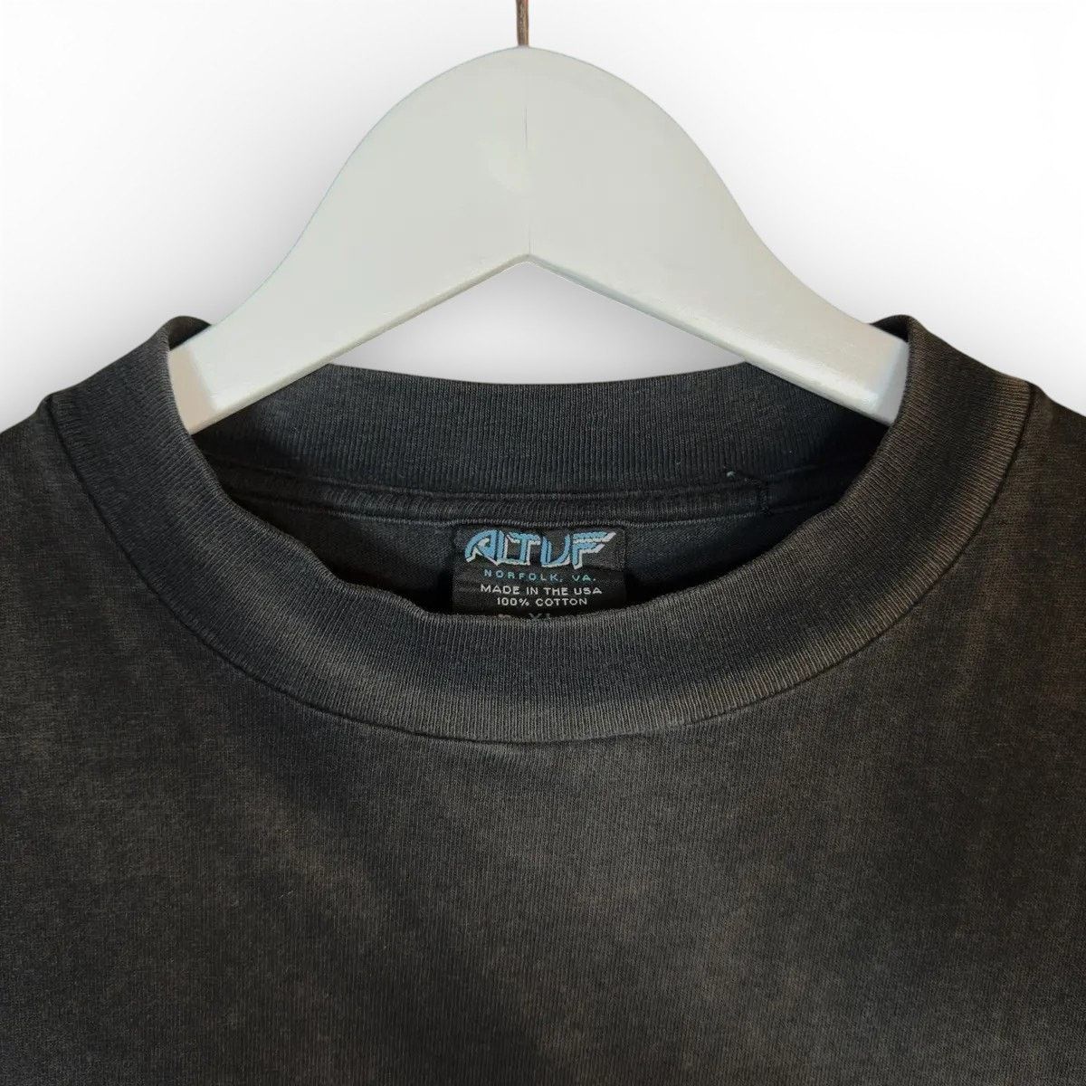 Vintage Vintage 90s Sunfaded Bike Week Americas Finest Tee Shirt Size US XL / EU 56 / 4 - 4 Thumbnail