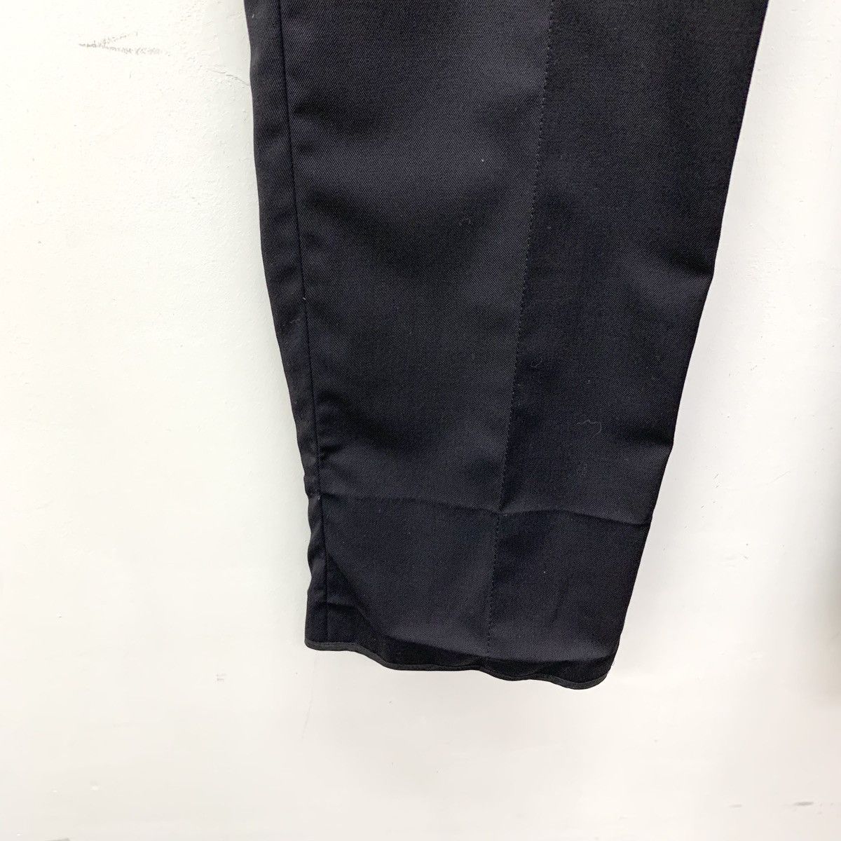 Louis Vuitton Louis Vuitton Black Leather Lanyard Decor Casual Pants K26WX Size US 32 / EU 48 - 5 Thumbnail