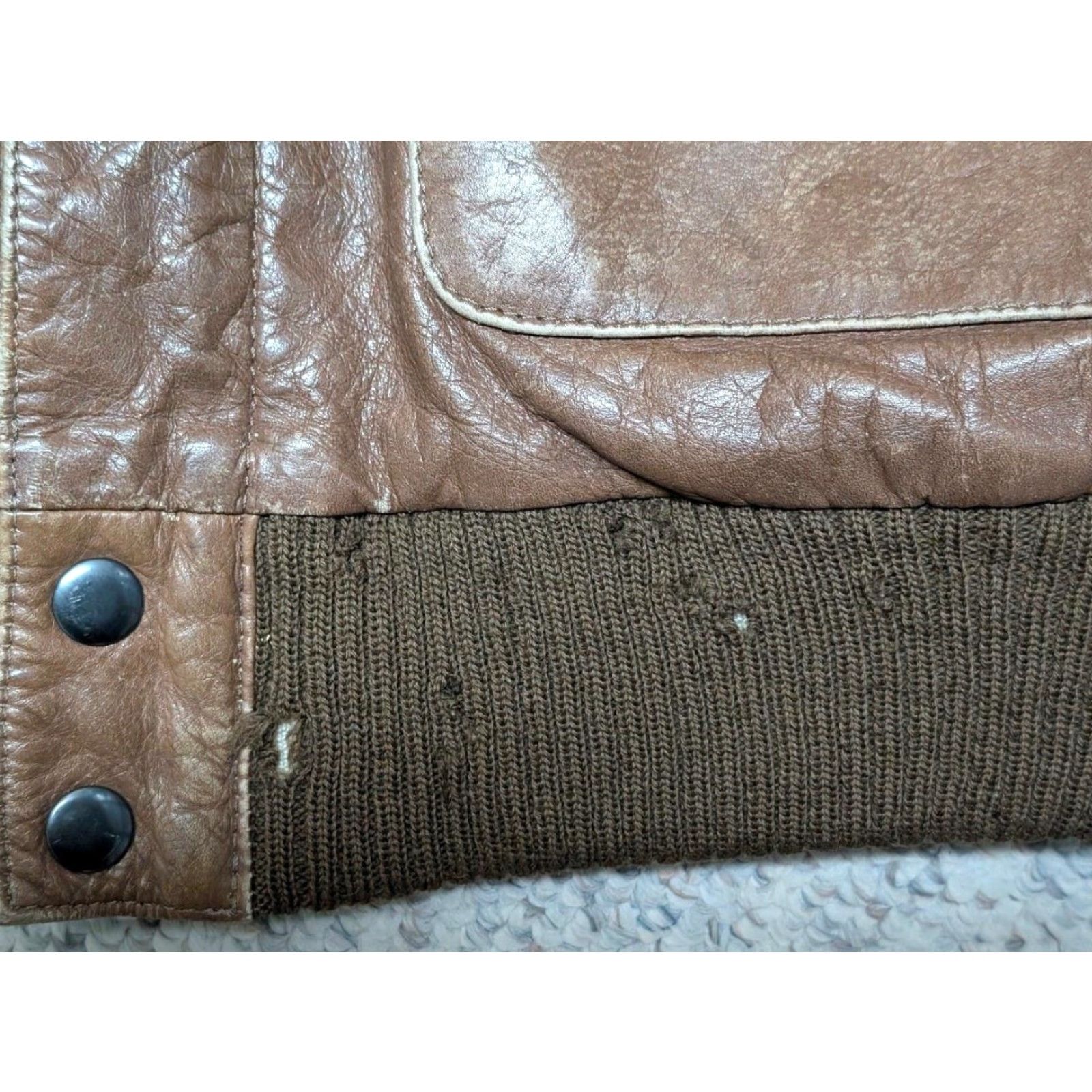 Vintage VINTAGE Bomber Jacket Ajari Leather Brown M Mens 40 Patina Distressed patina vintage bomber jacket M brown leather Mens 40 1970s 1980s Size US M / EU 48-50 / 2 - 7 Thumbnail