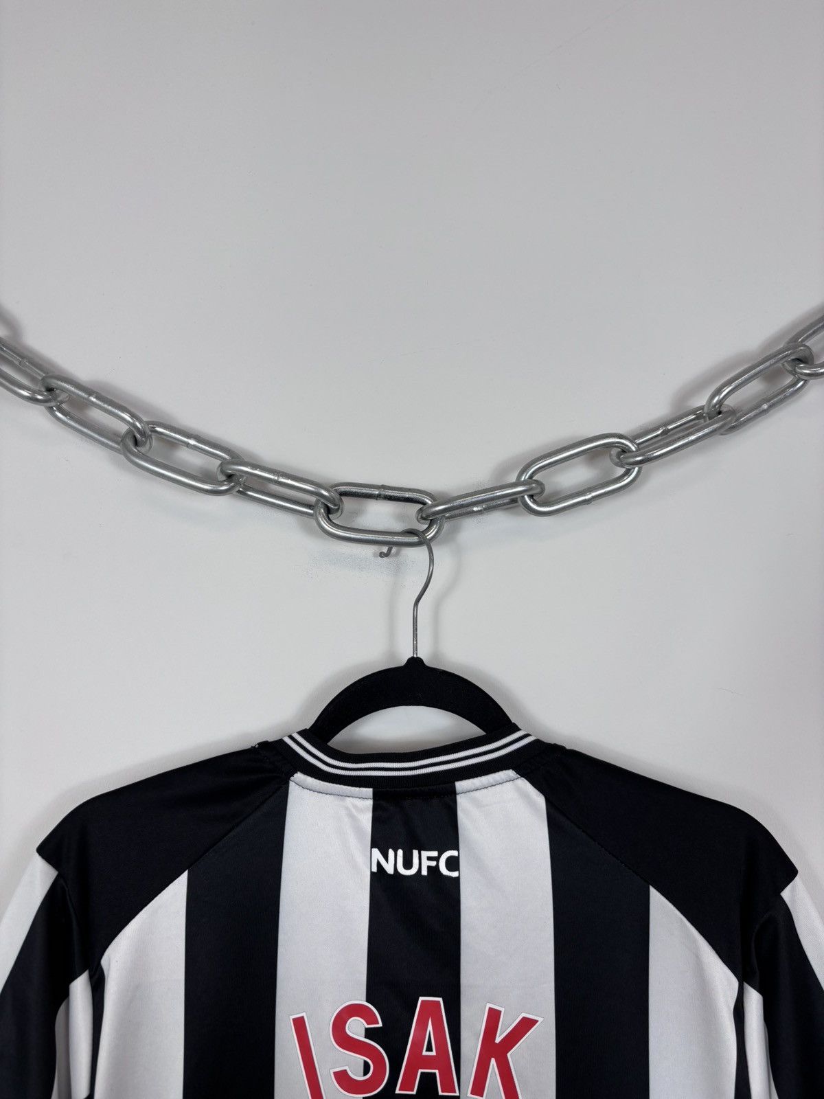 Castore Newcastle United 2023/2024 Home Isak #14 Soccer Jersey Size US M / EU 48-50 / 2 - 17 Thumbnail