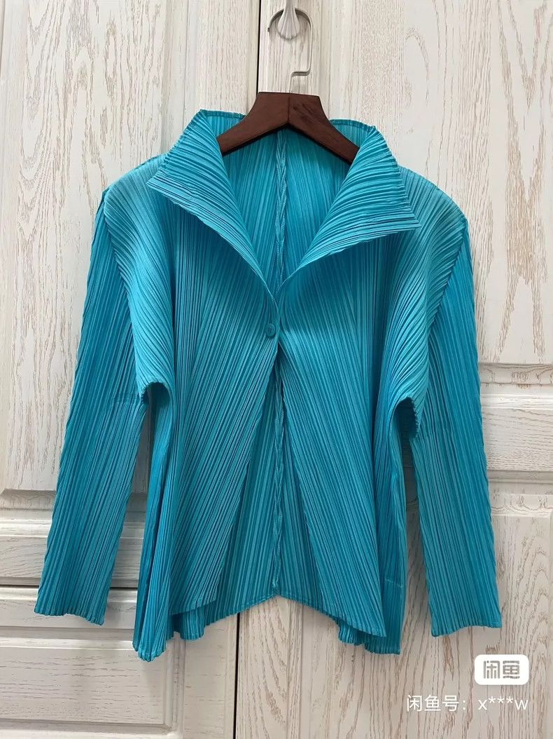 Issey Miyake Issey Miyake size:3 Blue long-sleeved pleated cardigan Size S / US 4 / IT 40 - 1 Thumbnail