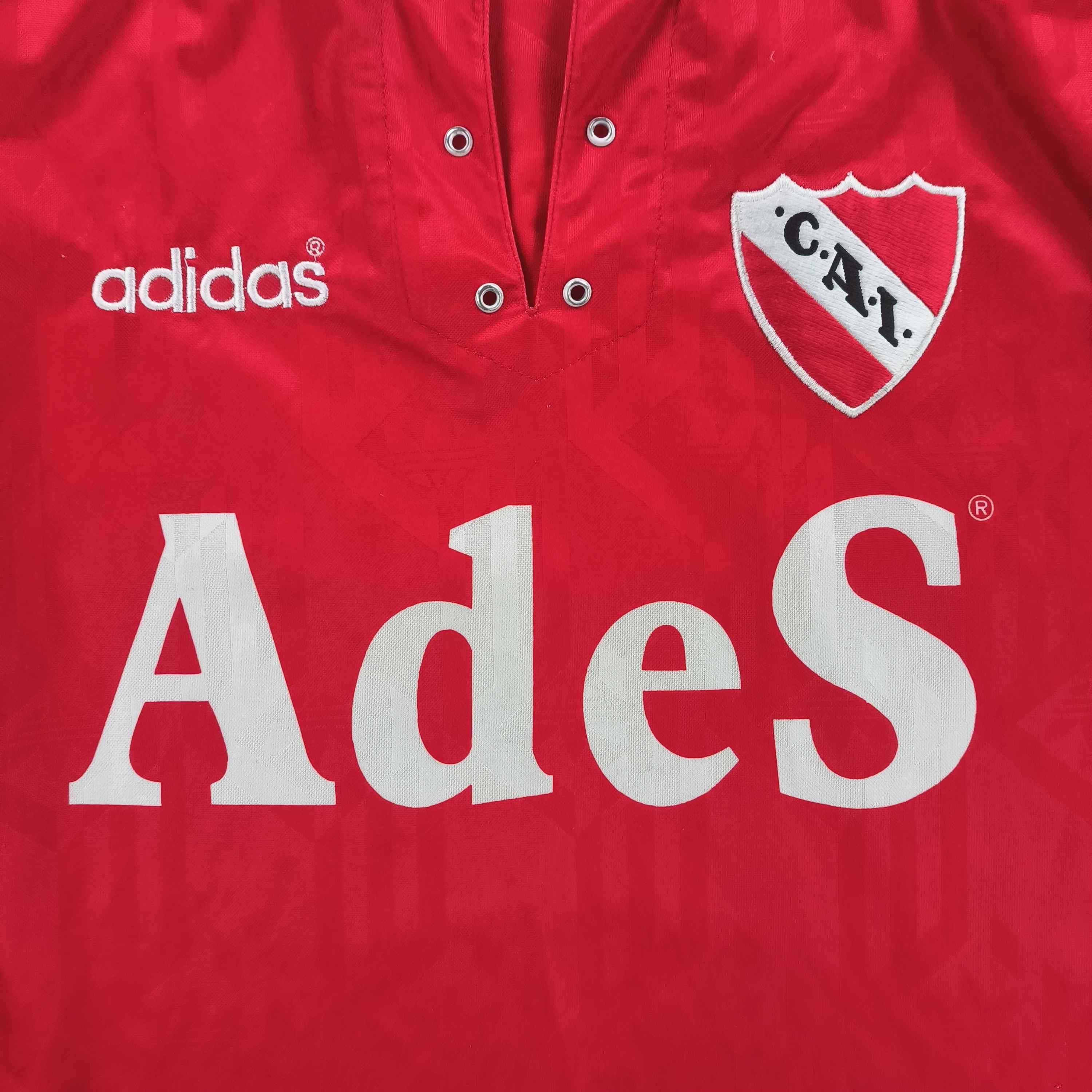 Adidas Independiente 1995-97 Adidas home football jersey size M Size US M / EU 48-50 / 2 - 3 Thumbnail