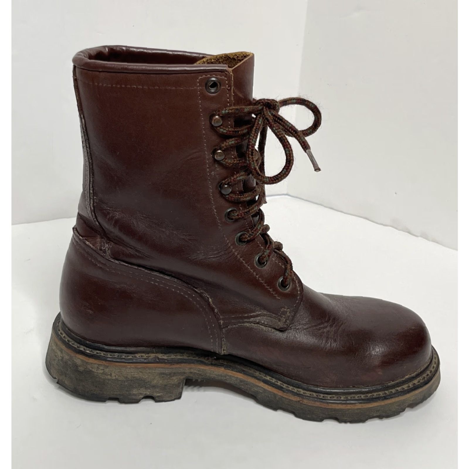 Red Wing VINTAGE Red Wing Logger Boots Men Brown Leather USA Made 04009 7 D USA Mens Boots Size US 7 / EU 40 - 4 Thumbnail