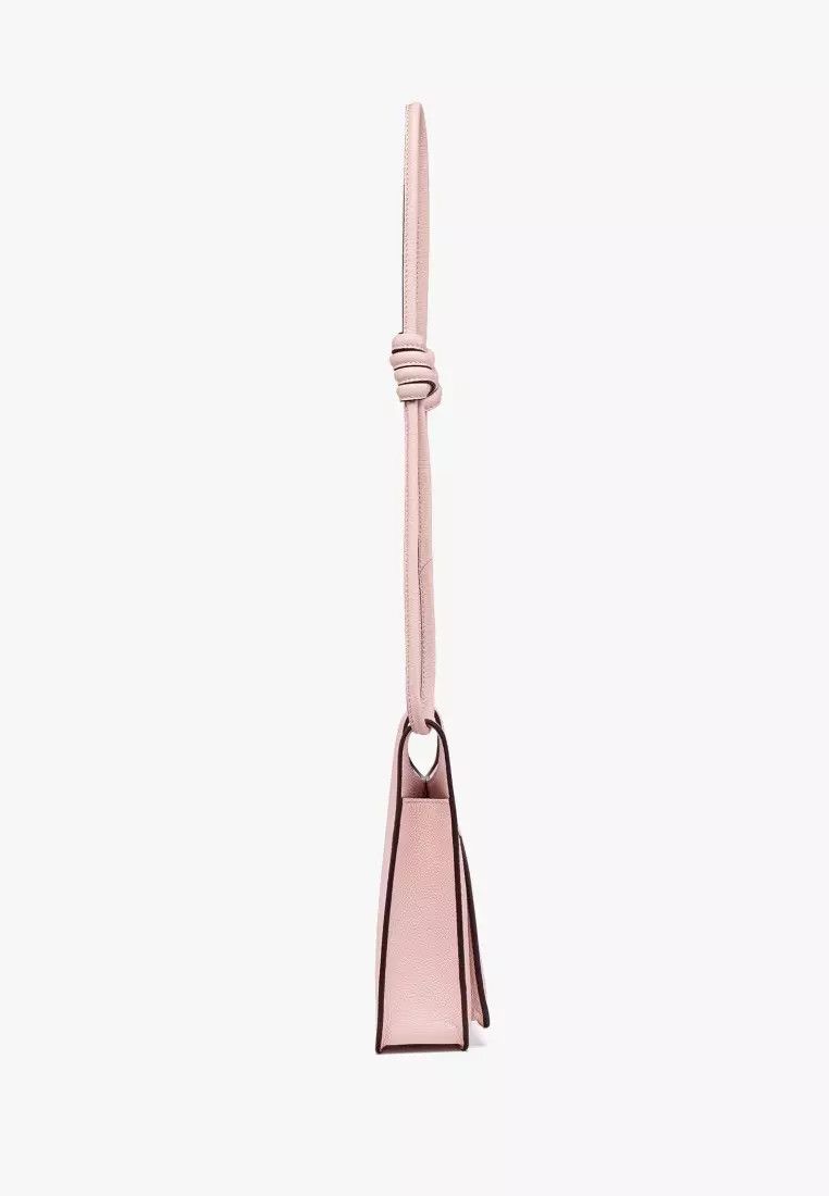 MCM o1mt1gz0125 Size: OS / Hobo Mini Bag in Light Pink Size ONE SIZE - 2 Thumbnail