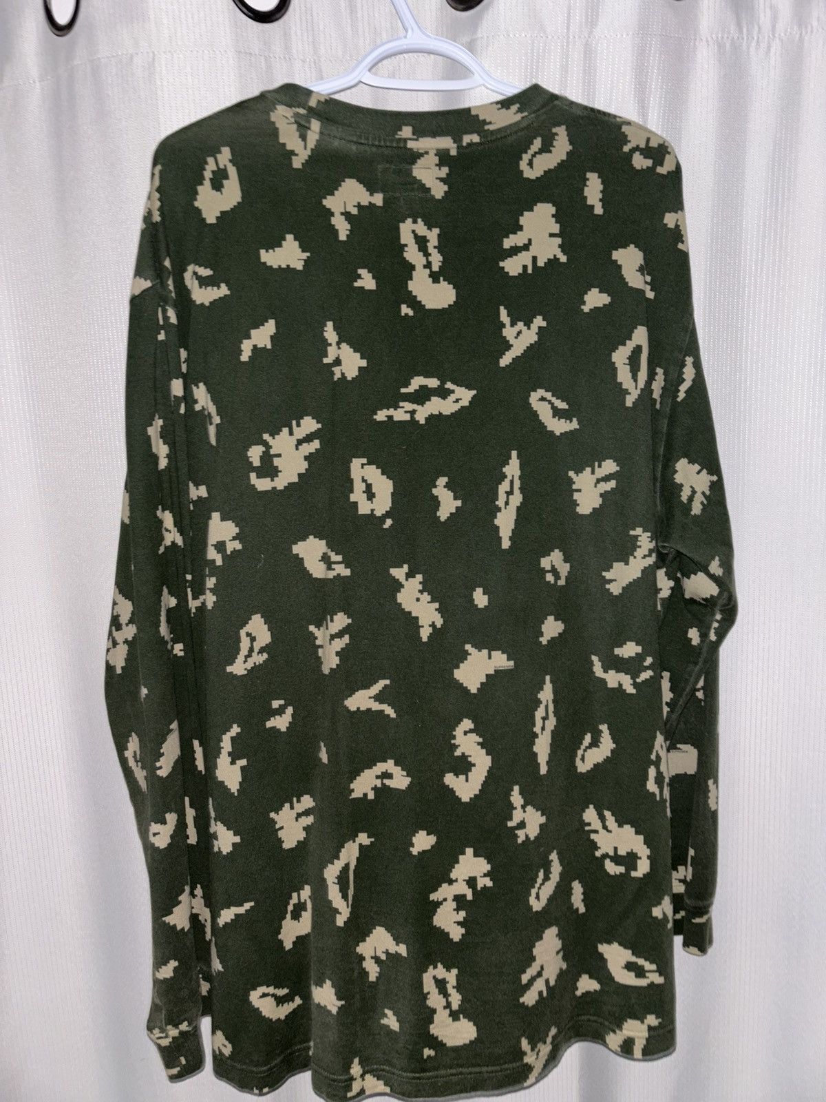 Supreme Supreme Small Box L/S Tee Olive Camo (FW21) Size US XL / EU 56 / 4 - 4 Thumbnail