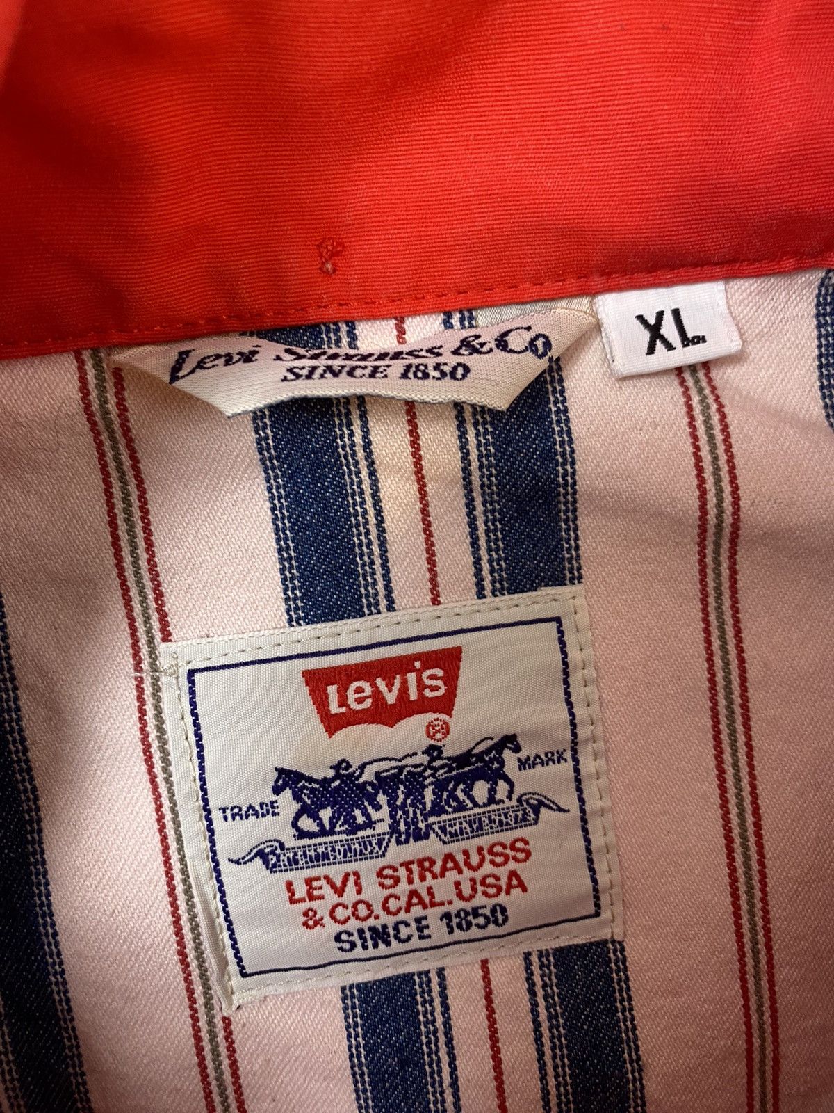 Levi's Levi's jacket, size XL, red, used in excellent condition. Size US XL / EU 56 / 4 - 4 Thumbnail