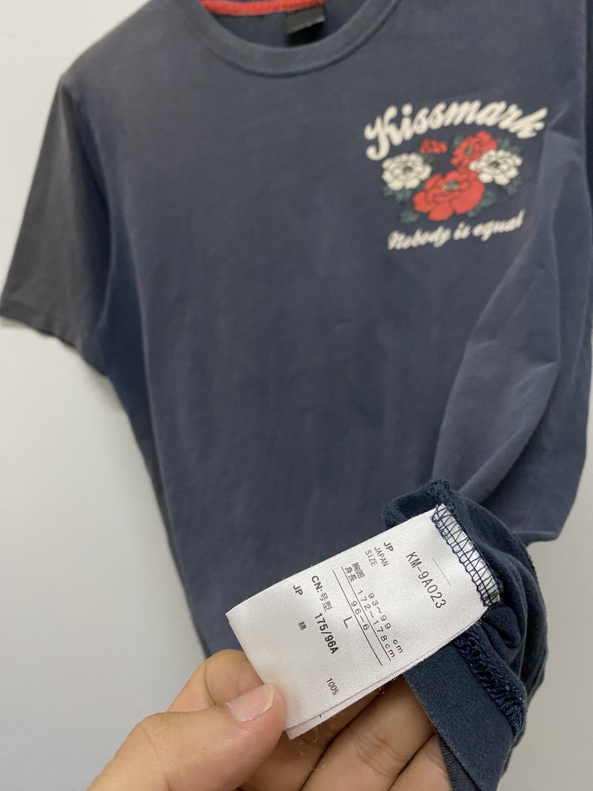 Japanese Brand Vintage Japanese Sukajan Girl Brand Kissmark T-Shirt Size US L / EU 52-54 / 3 - 11 Thumbnail