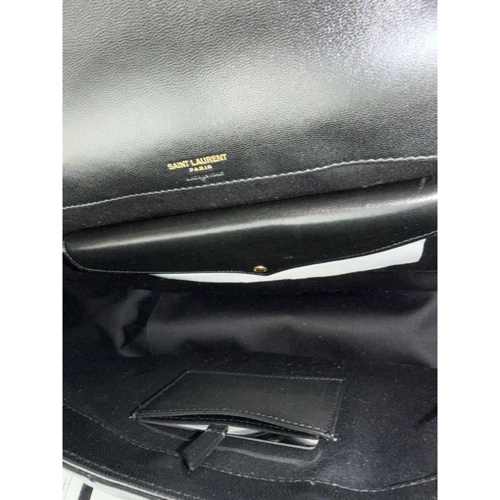 Saint Laurent Paris CC31 Size: OS / YSL Loulou Large Shoulder Bag in Black Size ONE SIZE - 11 Thumbnail