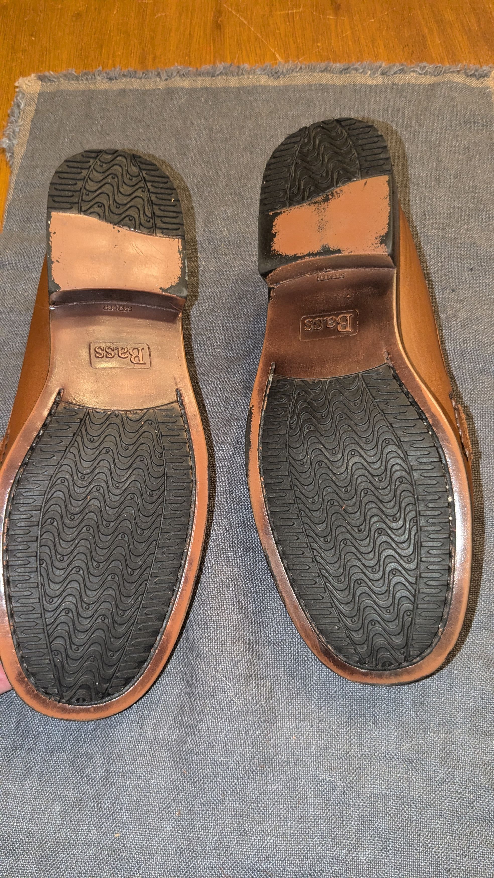 G.H. Bass & Co. Bass WeeJun Katherine II 8 1/2 Size US 8.5 / IT 38.5 - 2 Thumbnail