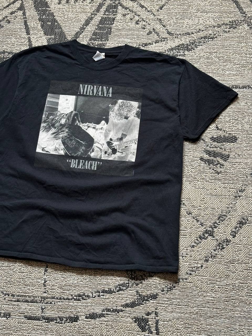 Band Tees Nirvana Bleach Sub Pop Vintage Band Tee Kurt Cobain Size US XL / EU 56 / 4 - 1 Thumbnail