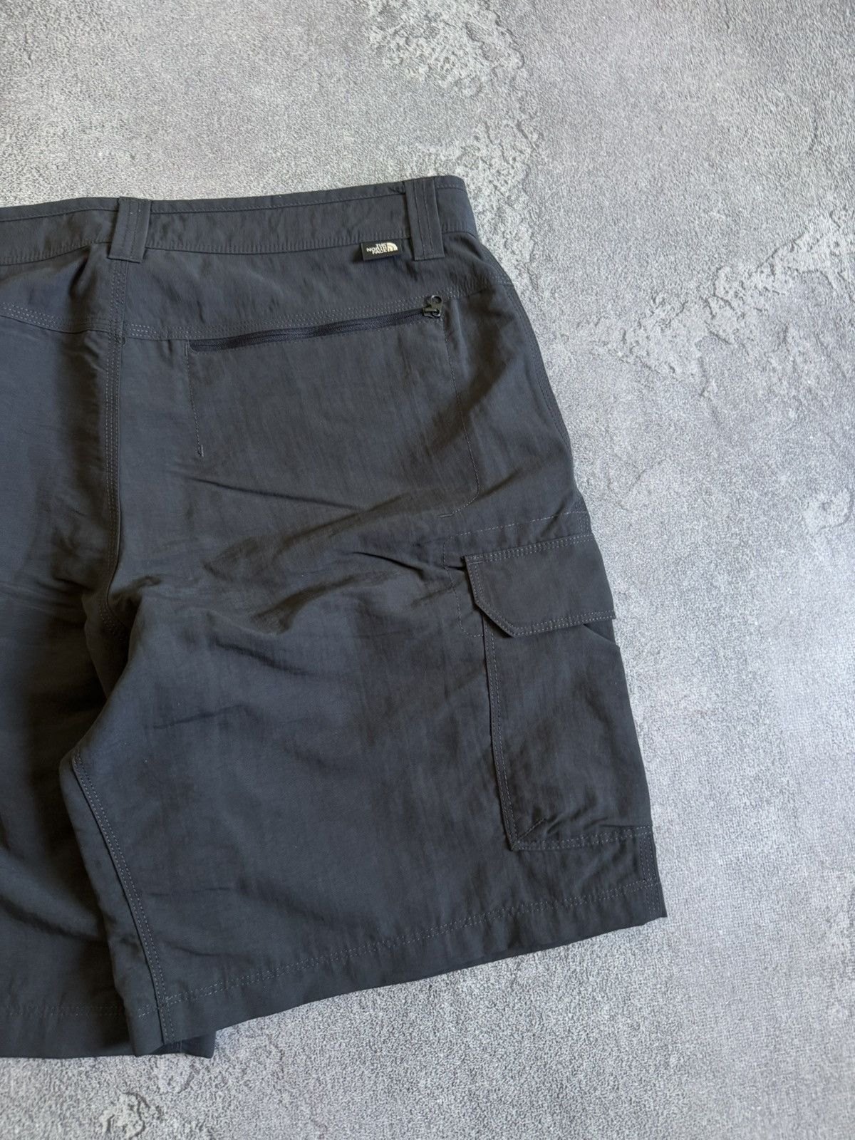 The North Face The North Face TNF 32size outdoor cargo shorts 🩳 gorpcore Size US 32 / EU 48 - 13 Thumbnail