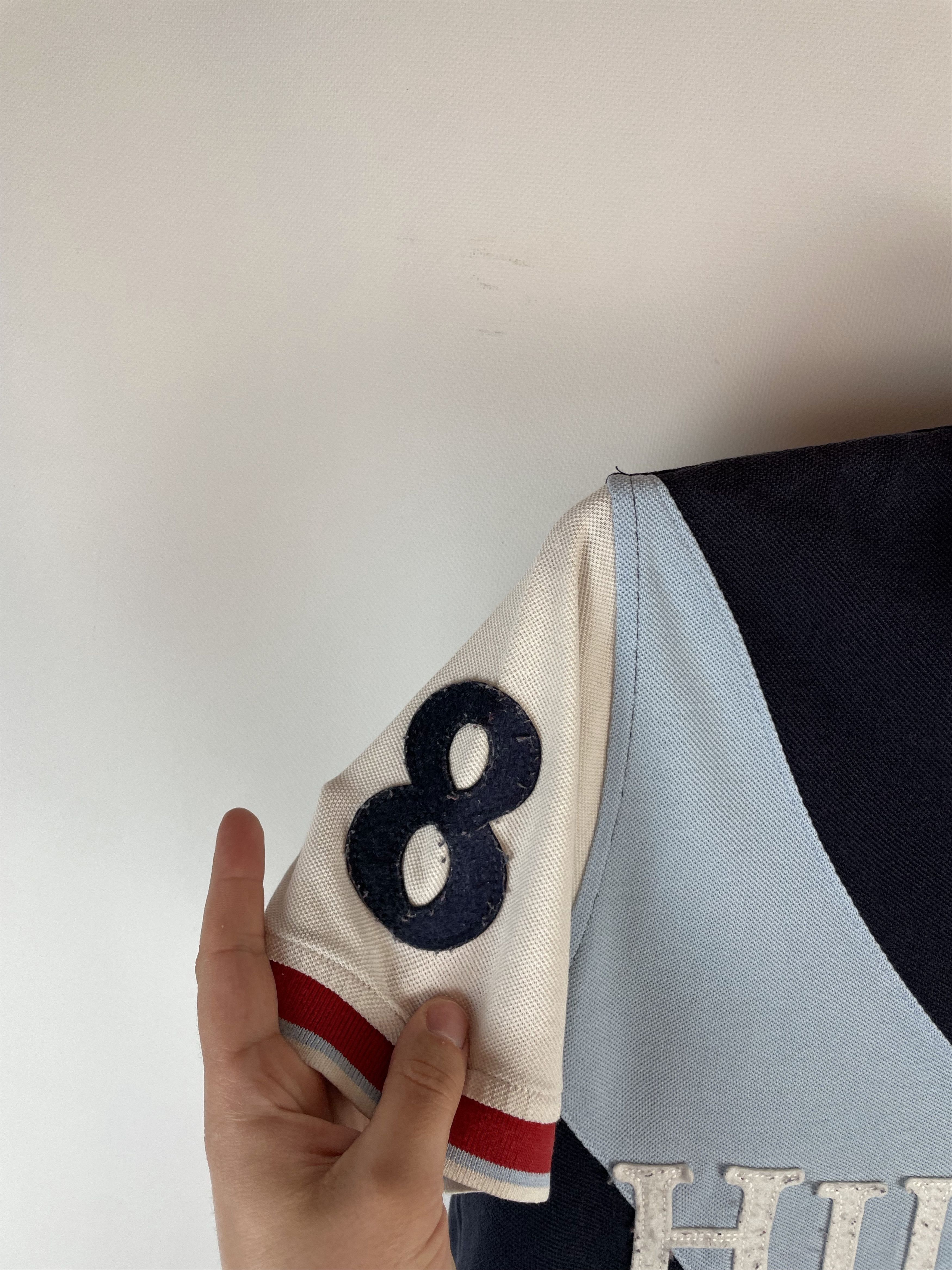 Other Vintage Tommy Hilfiger Polo T Shirt Rugby Big Logo 90s Size US S / EU 44-46 / 1 - 4 Thumbnail