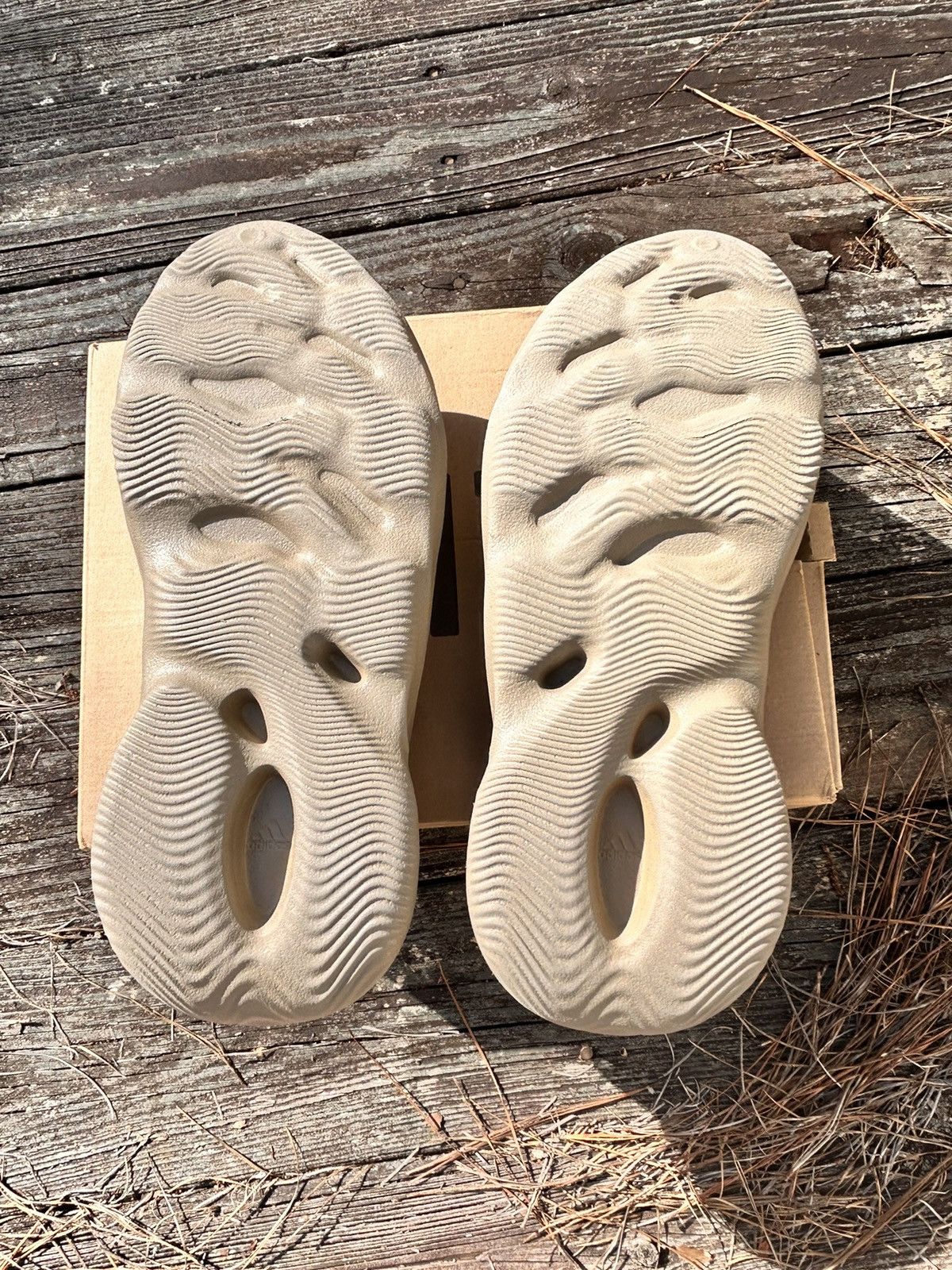 Adidas × Kanye West Yeezy foam runner Size US 12 / EU 45 - 4 Thumbnail