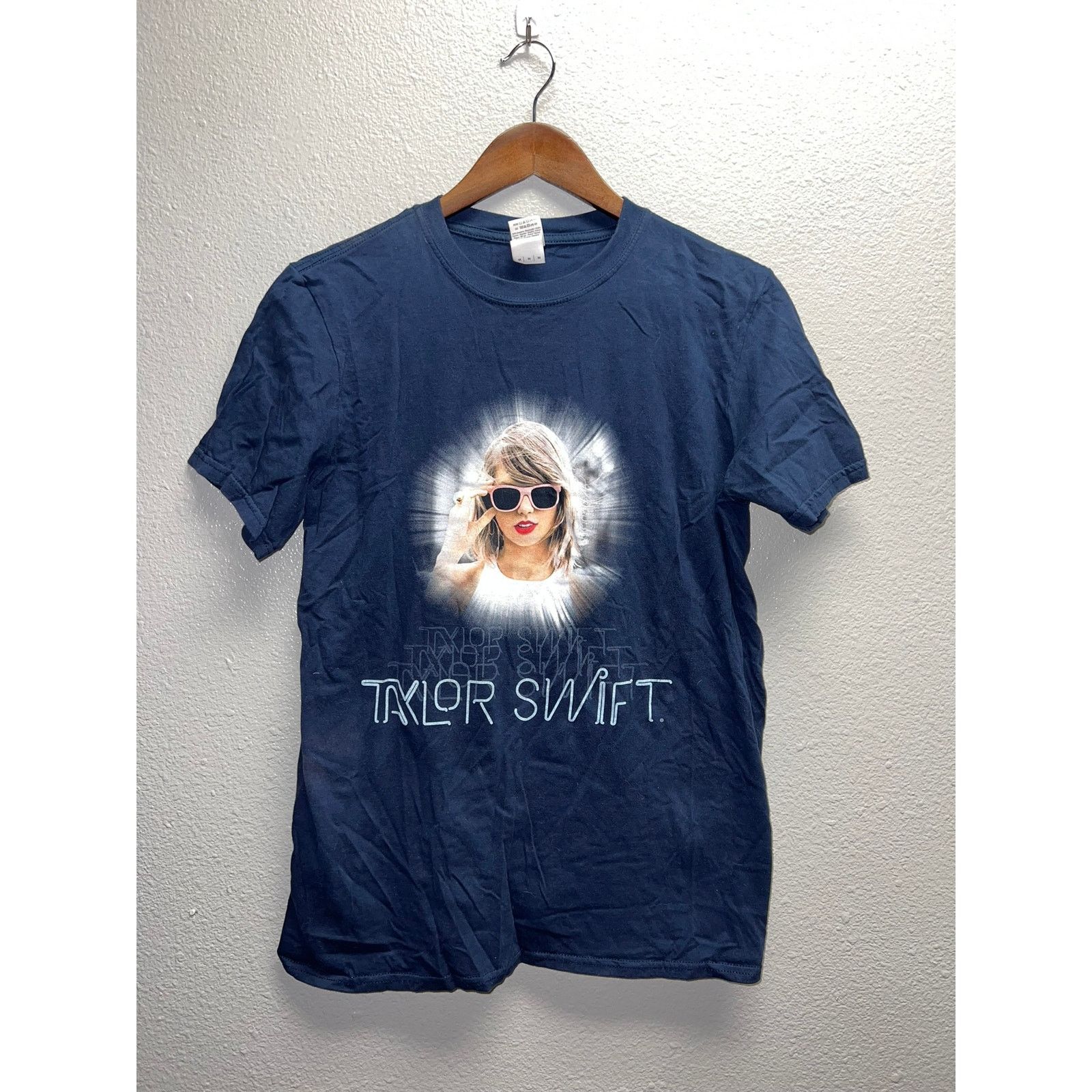 Gildan Taylor Swift 1989 World Tour Shirt Pop Concert Blue Tee M Size M / US 6-8 / IT 42-44 - 1 Thumbnail