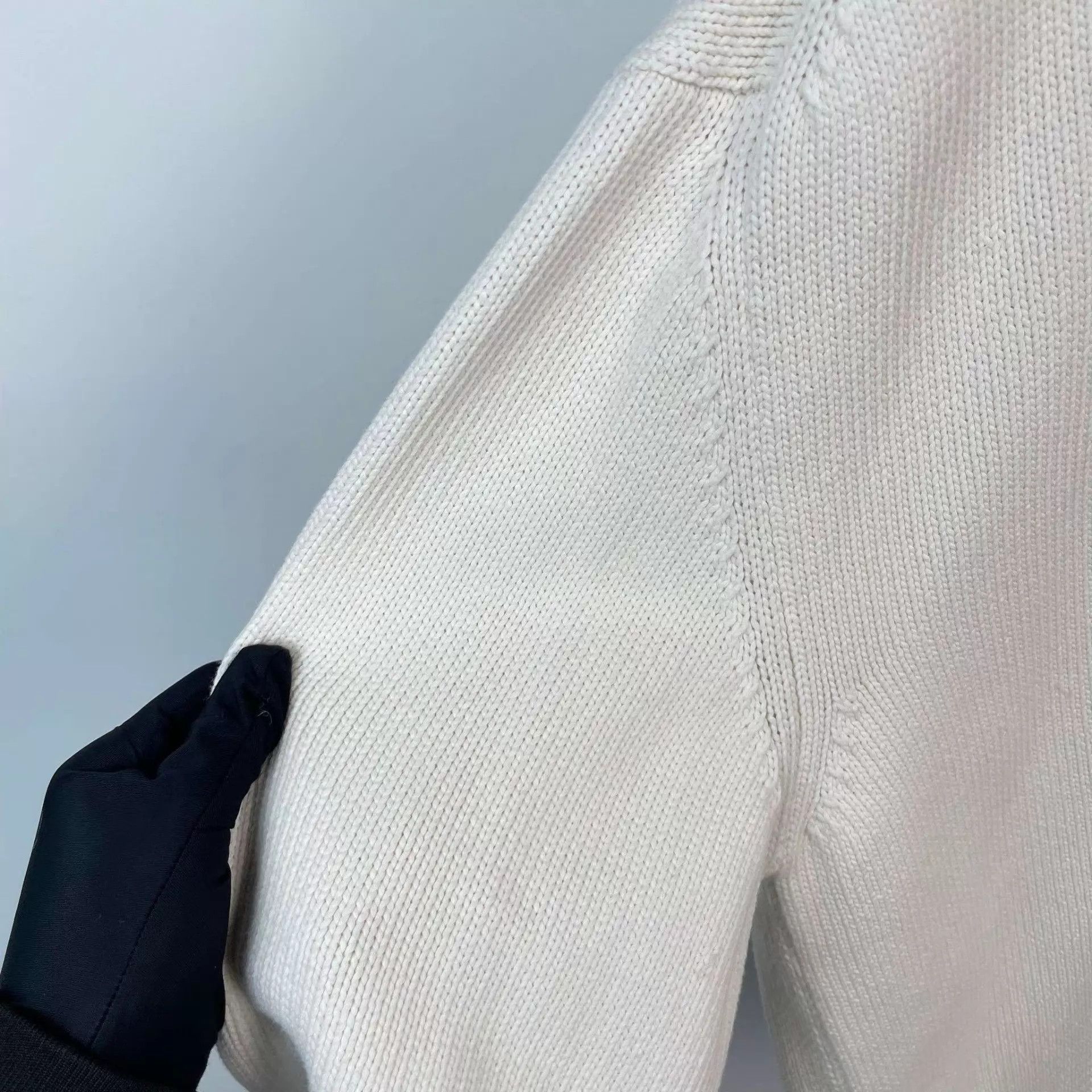 Dior Dior White Sweater Size L / US 10 / IT 46 - 8 Thumbnail