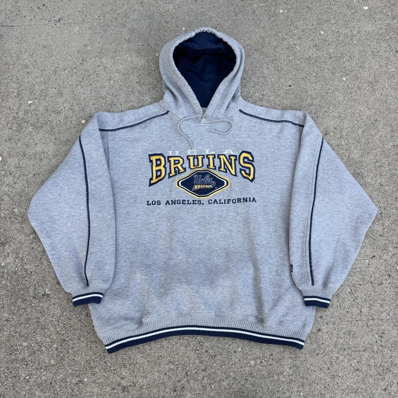 NCAA × Nutmeg × Vintage Vintage 90s Lee Sport UCLA Bruins Hoodie Large Men NCAA Size US L / EU 52-54 / 3 - 2 Thumbnail