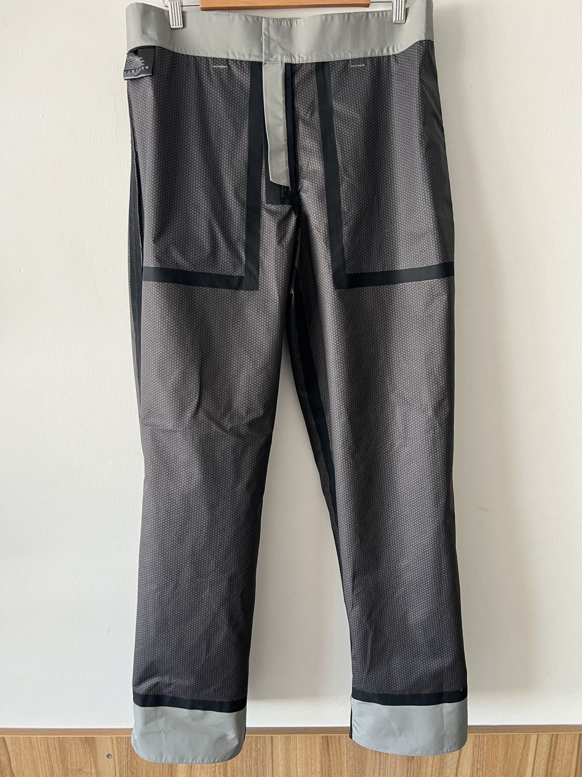 Prada 🔥🔥 Prada Luna Rossa Extreme-Tex Nylon Pants Size US 34 / EU 50 - 3 Thumbnail