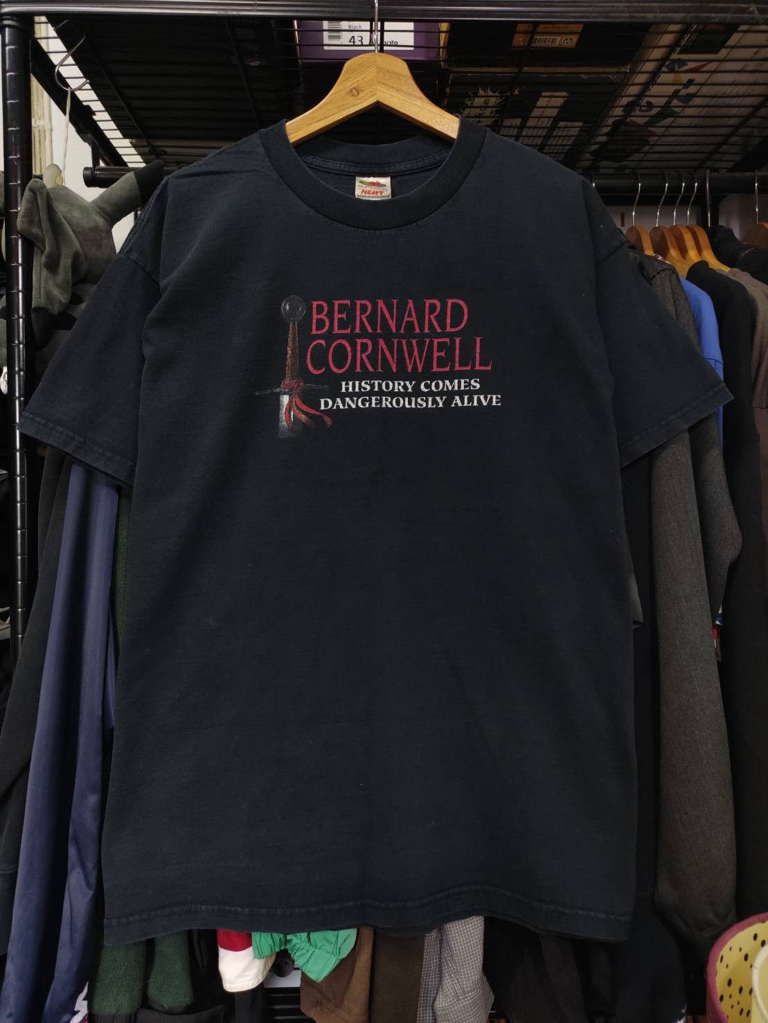 Vintage Vtg 90's Bernard Cornwell "History Comes Dangerously Alive" Size US XL / EU 56 / 4 - 2 Thumbnail