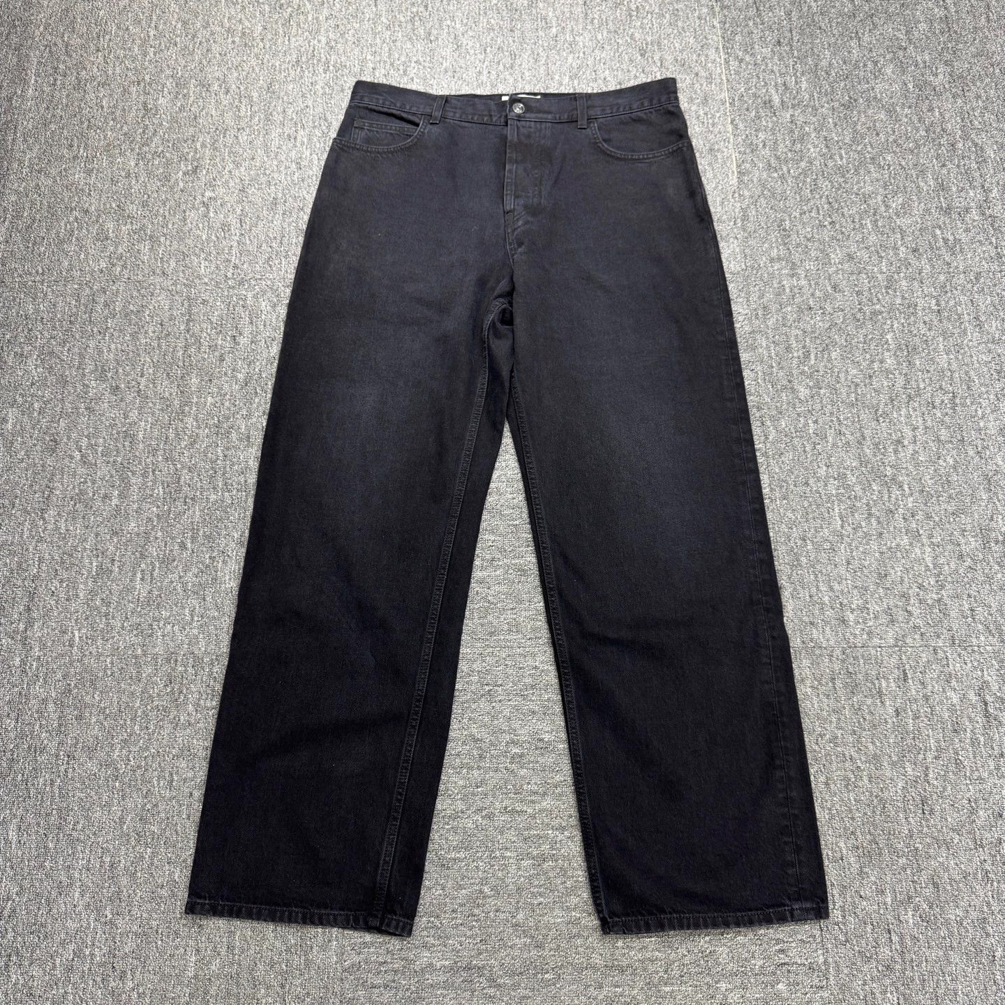 The Row Finch Jean in Denim Black | Grailed