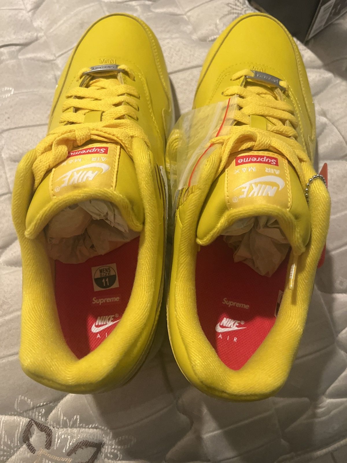 Nike × Supreme DS NIKE AIR MAX 1 SUPREME 2025 COLLAB/ YELLOW Size US 11 / EU 44 - 4 Thumbnail