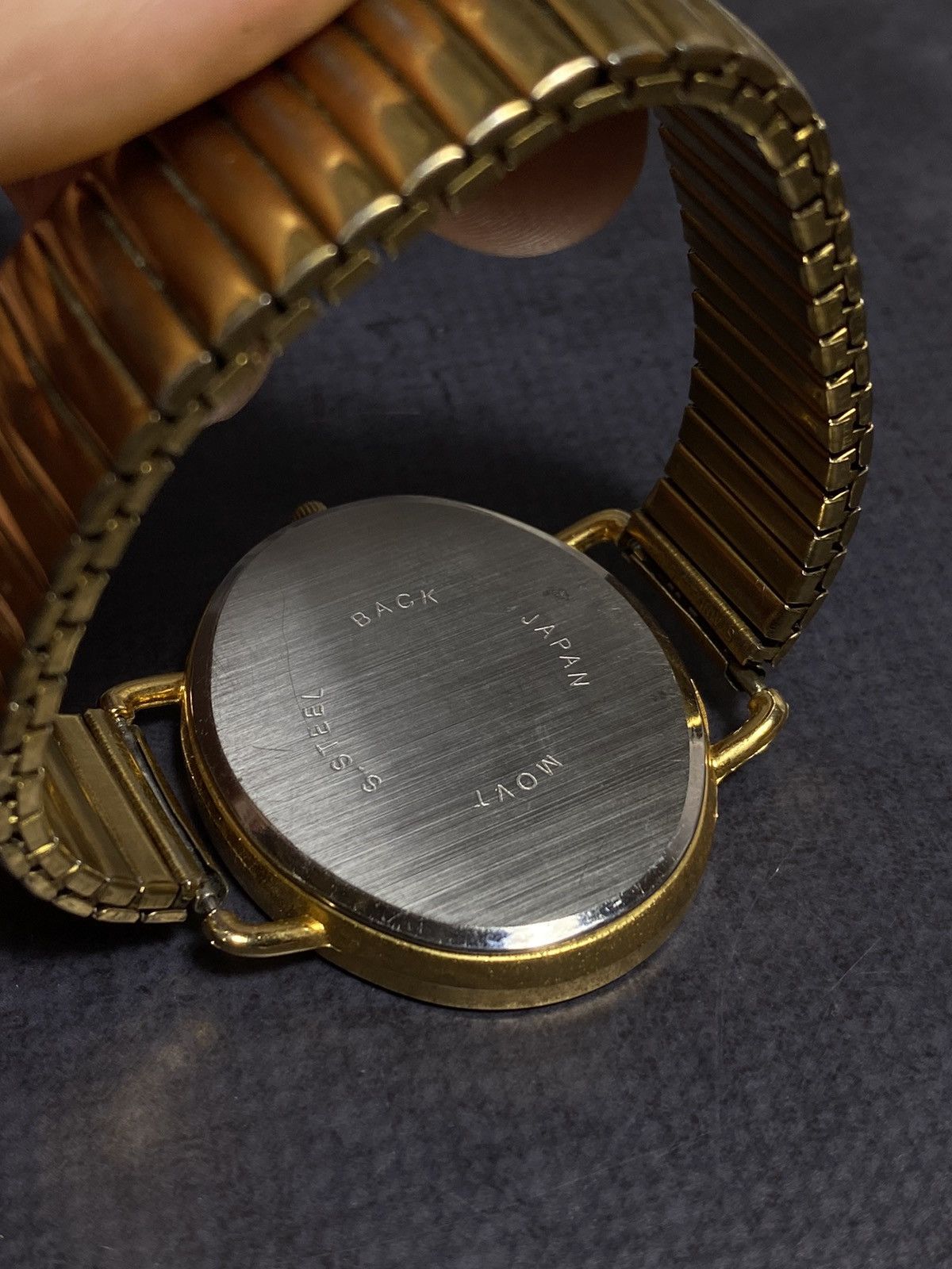 Japanese Brand Romano Gold Quartz Watch | Vintage Design Size ONE SIZE - 6 Thumbnail