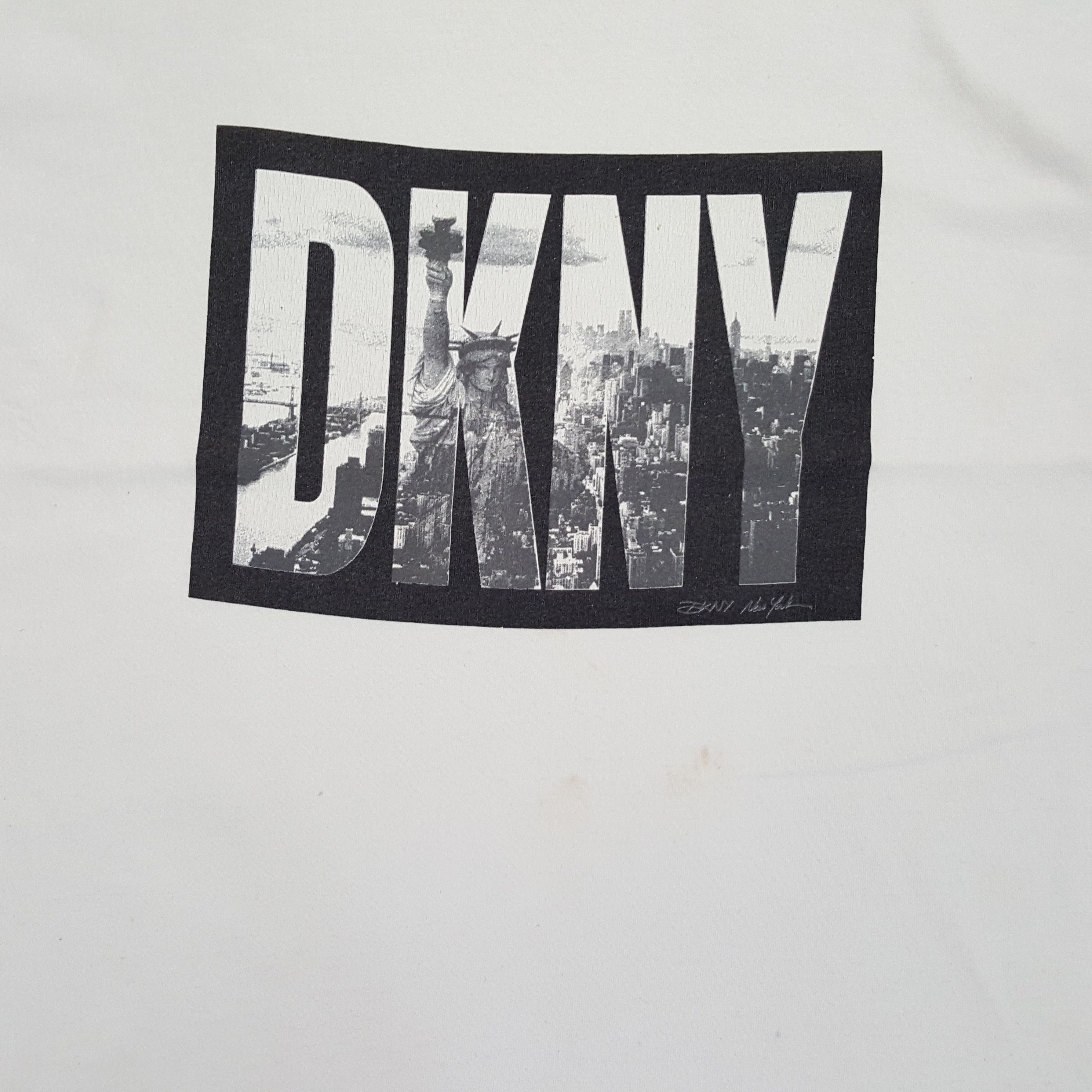 DKNY × Vintage DKNY Center Design Streetwear Style Tshirt Size US L / EU 52-54 / 3 - 2 Thumbnail
