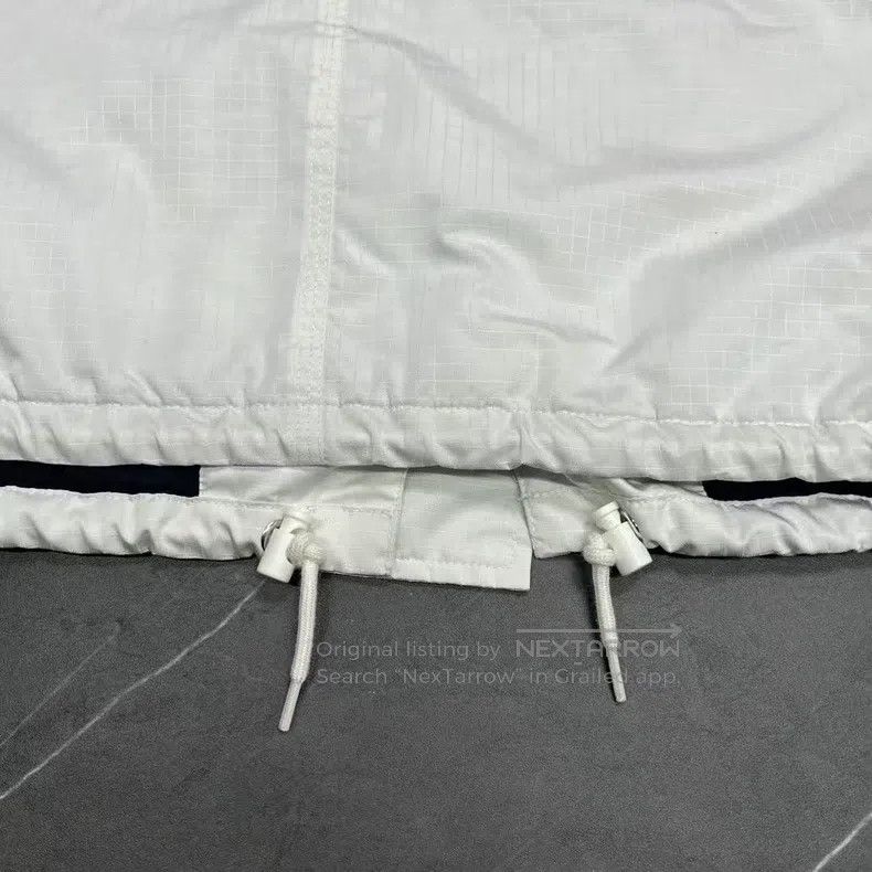 Balenciaga Balenciaga White Embroidered Logo Cotton Filled Windbreake Size US L / EU 52-54 / 3 - 6 Thumbnail