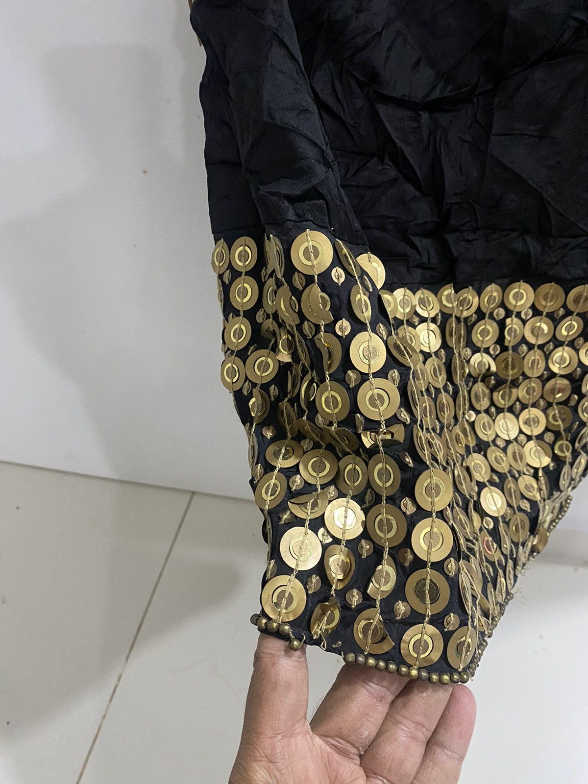 Vivienne Tam VIVIENNE TAM SEQUIN MINI SKIRT Size 28" / US 6 / IT 42 - 7 Thumbnail