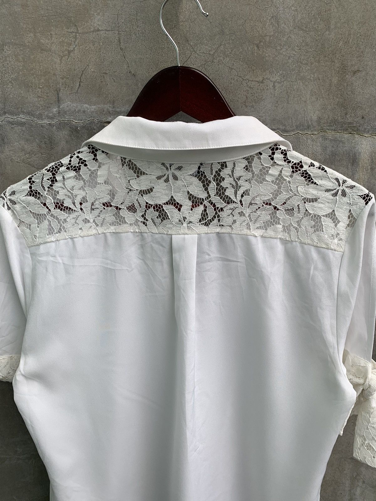 Karl Lagerfeld Flower Crochet Blouse Size L / US 10 / IT 46 - 6 Thumbnail