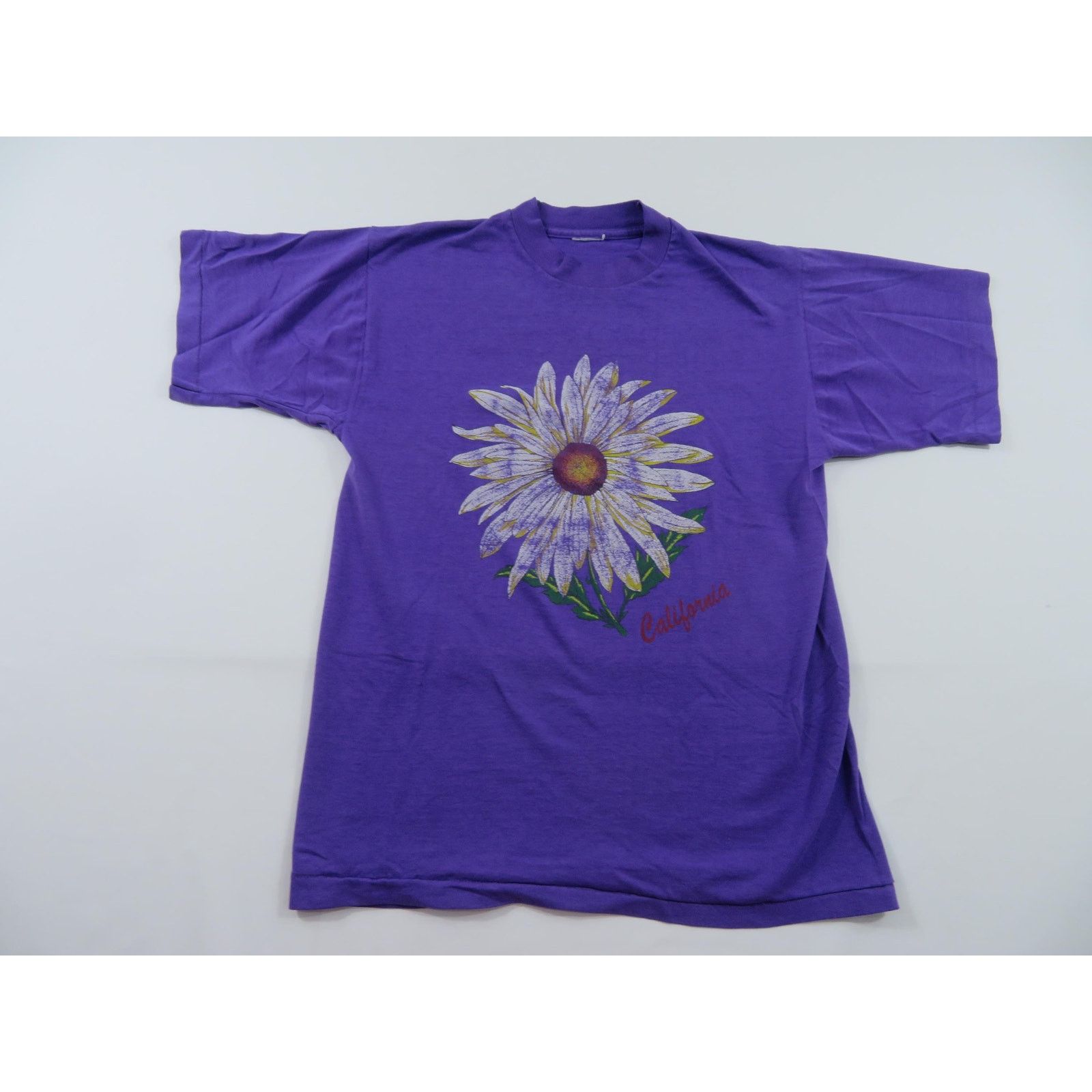 Other California T-Shirts, Daisy Flower, Purple White Sz M 1990s Size US M / EU 48-50 / 2 - 1 Thumbnail