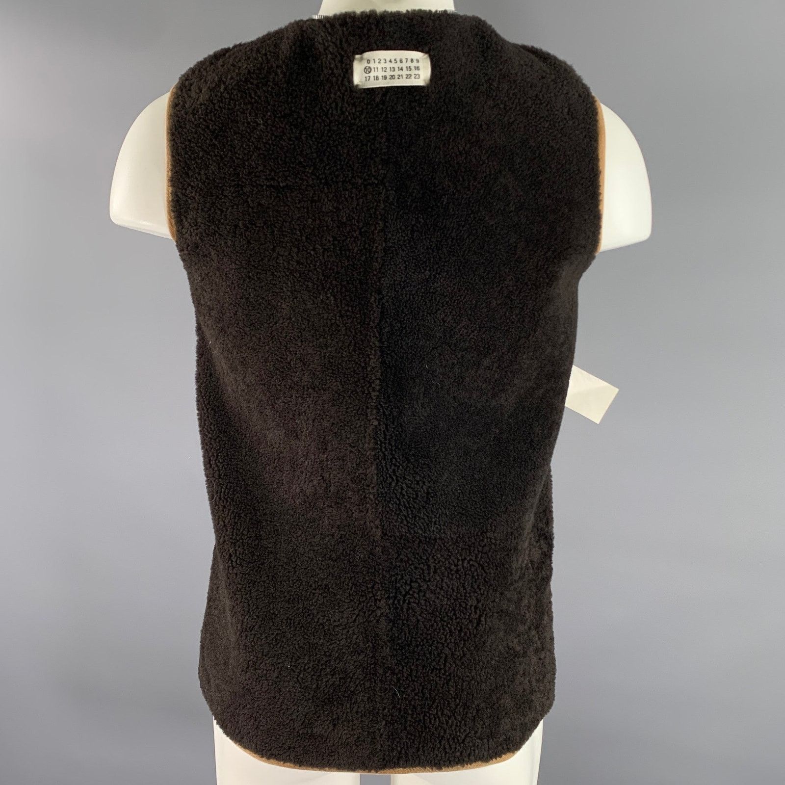 Maison Margiela MAISON MARTIN MARGIELA Brown Reversible Shearling Zip Vest Size US M / EU 48-50 / 2 - 8 Thumbnail