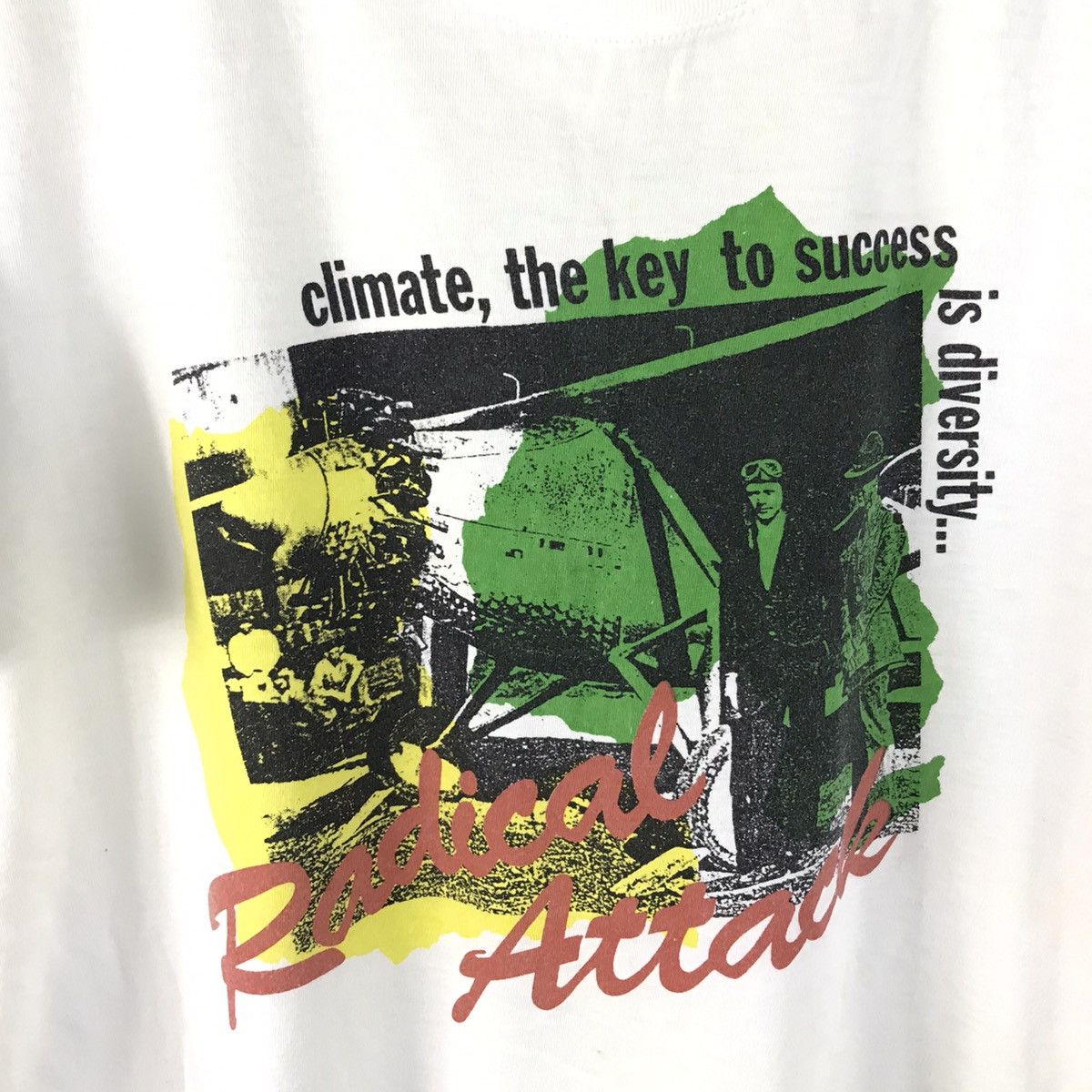 Vintage Vintage hystorical radical attack world war 3 phototee Size US M / EU 48-50 / 2 - 3 Thumbnail