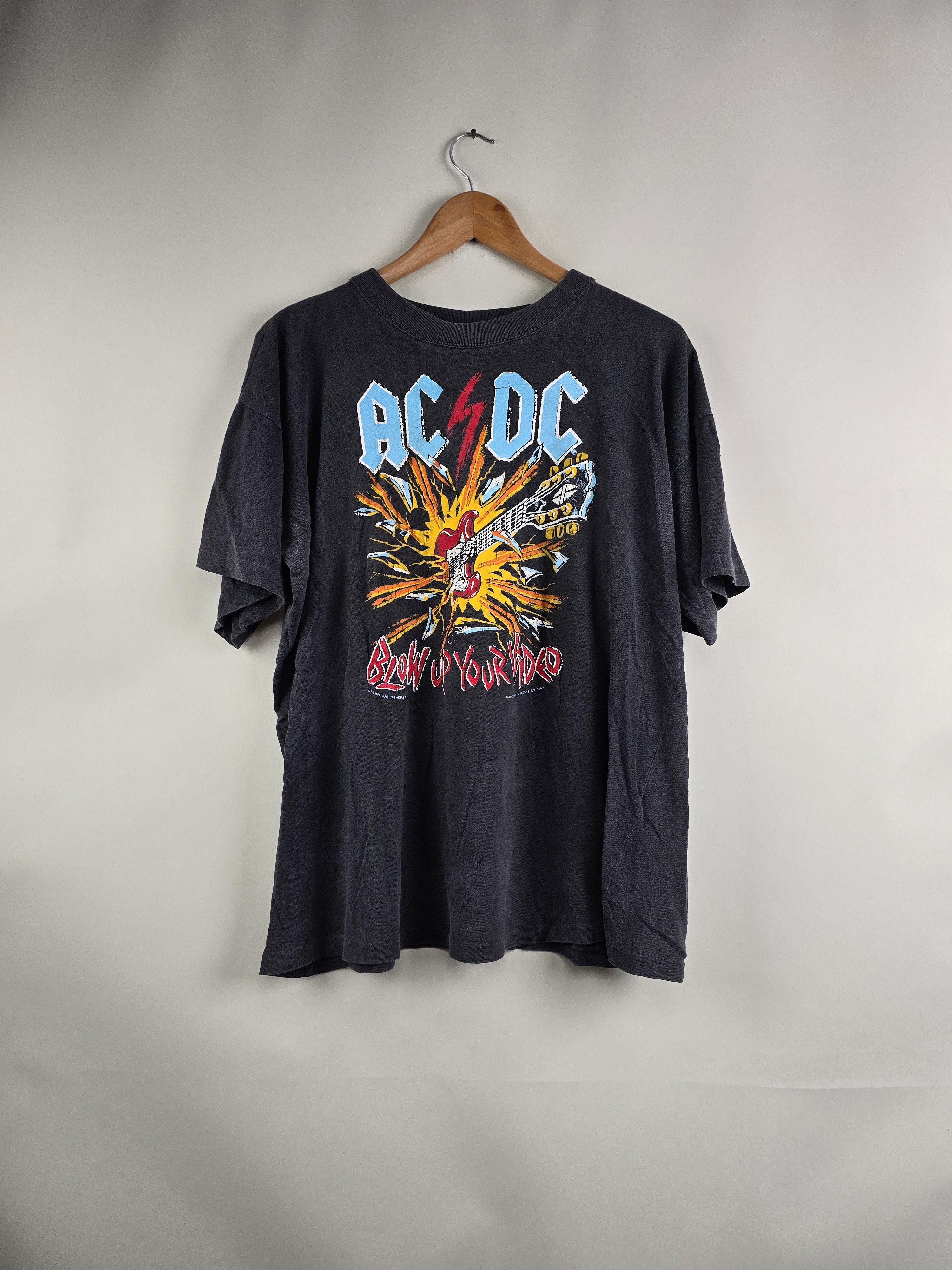 AC/DC × Band Tees × Vintage 1985 ACDC Blow Up Your Video XL 22.5" 27" Size US XL / EU 56 / 4 - 1 Thumbnail